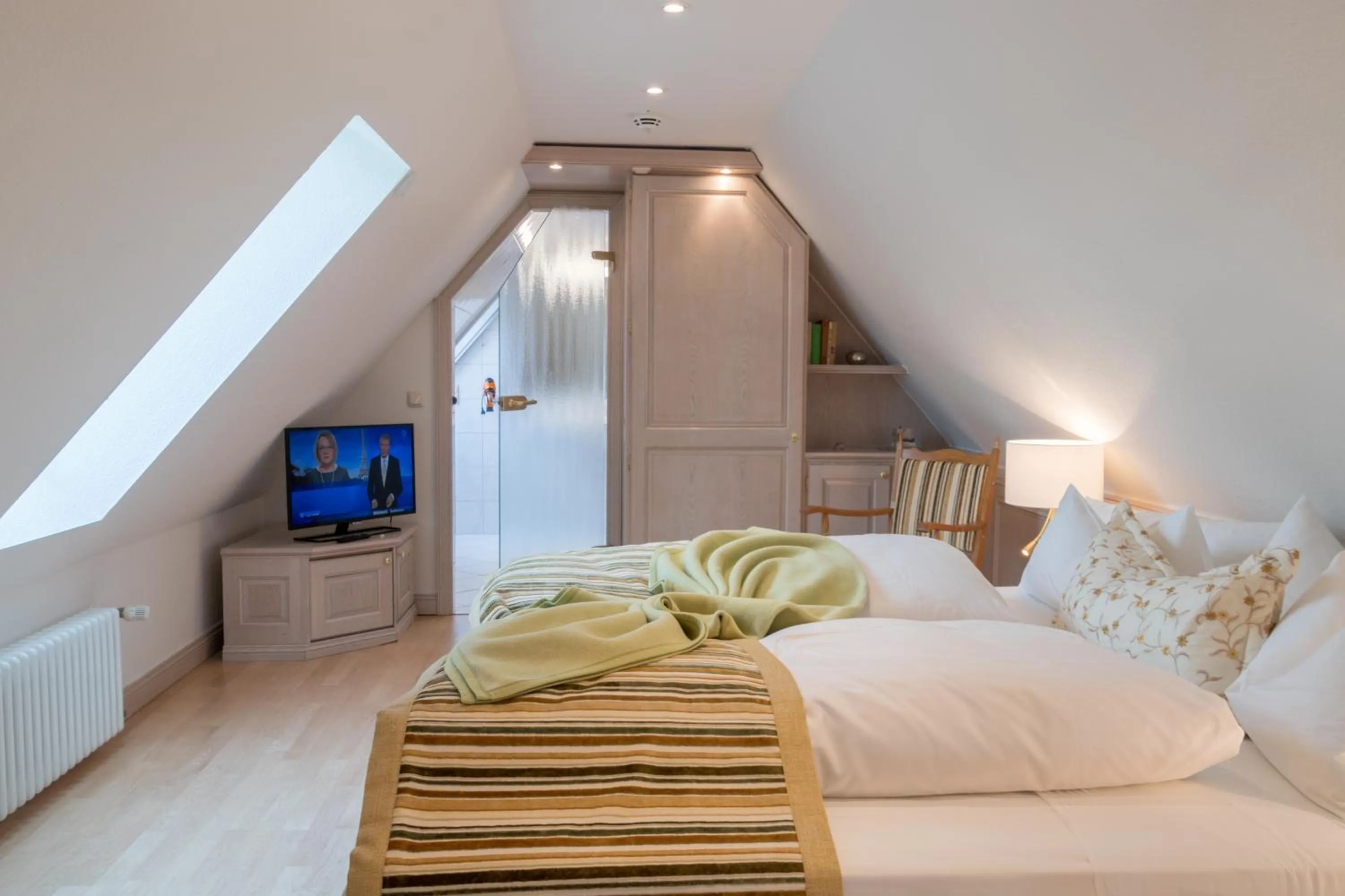 Photo of the whole room, Bed in Romantik Hotel Fischerwiege