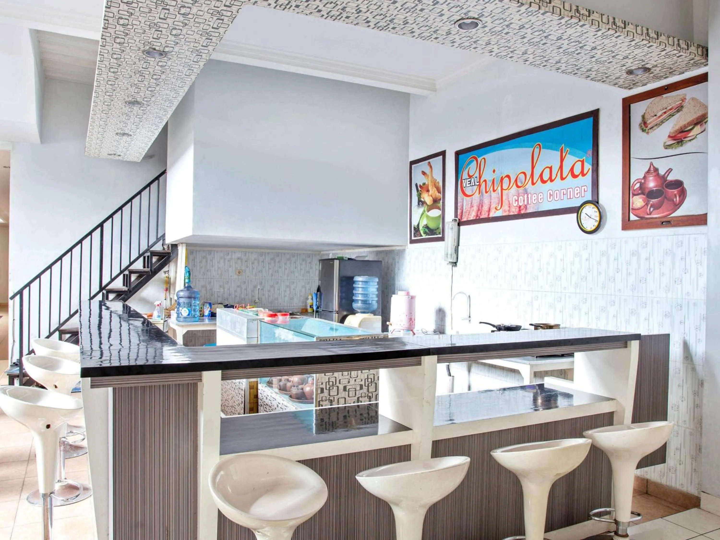 Lobby or reception in RedDoorz near Adisucipto Airport 3