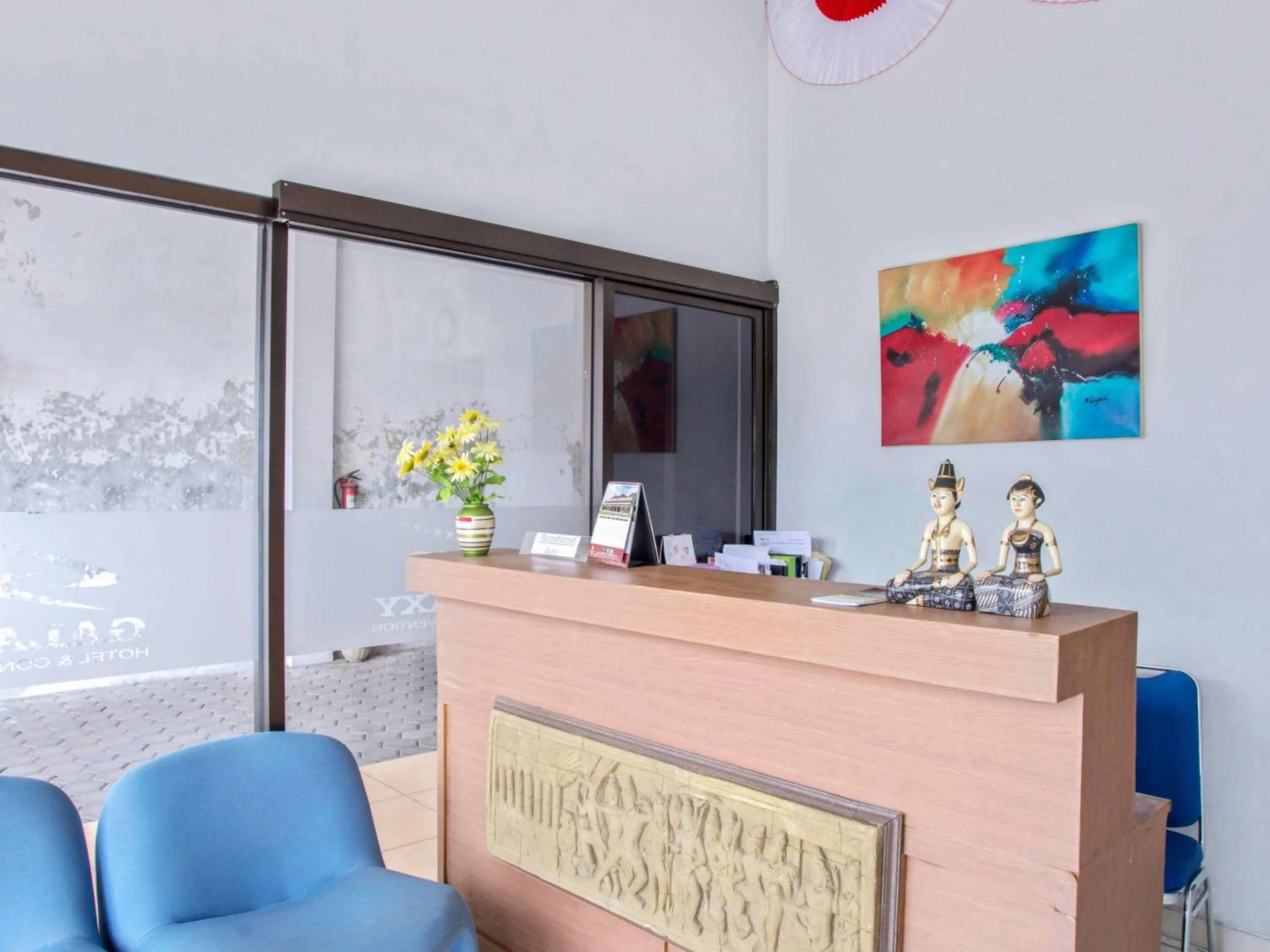 Lobby or reception in RedDoorz near Adisucipto Airport 3