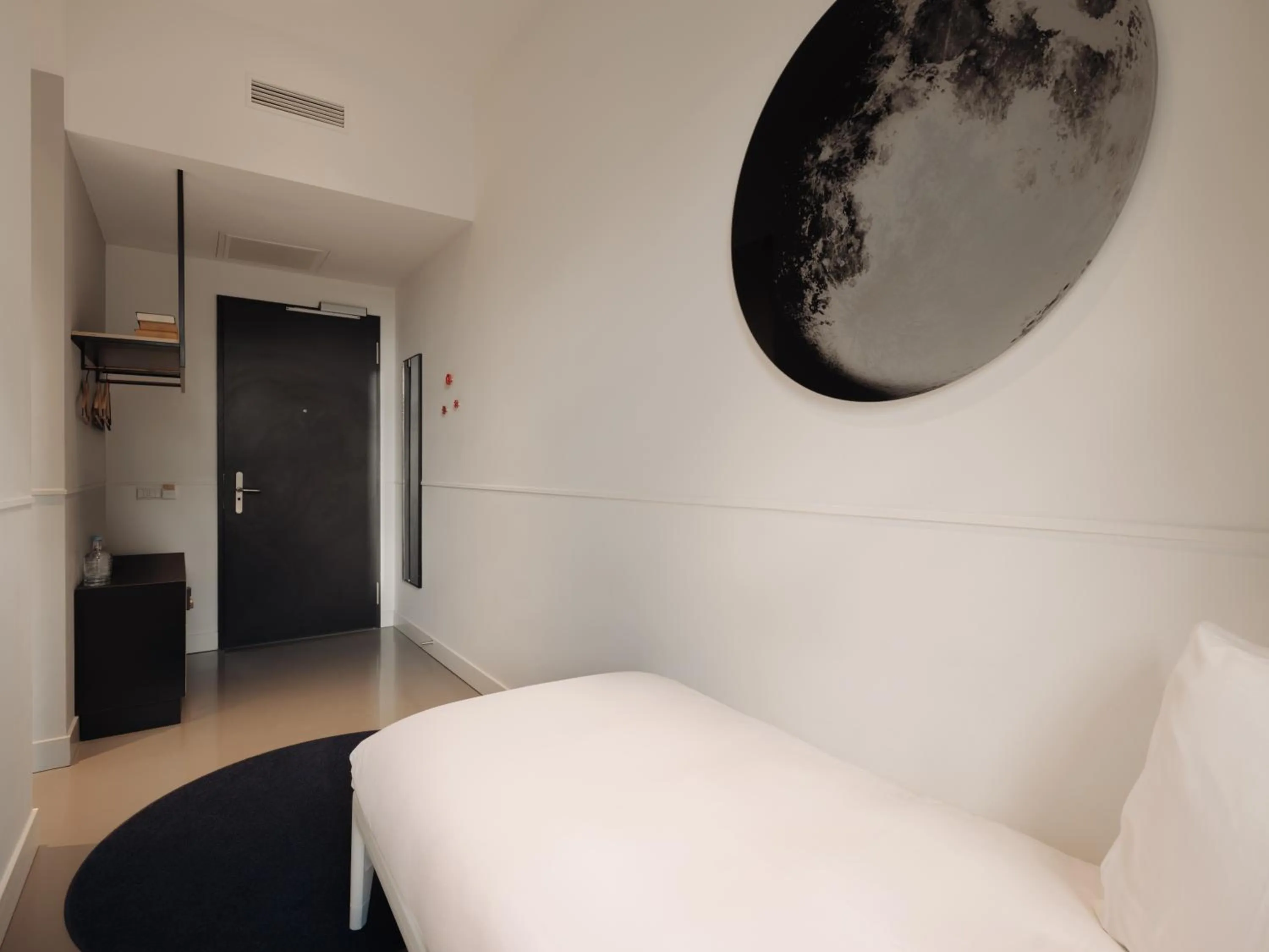 Bed in Conscious Hotel Westerpark