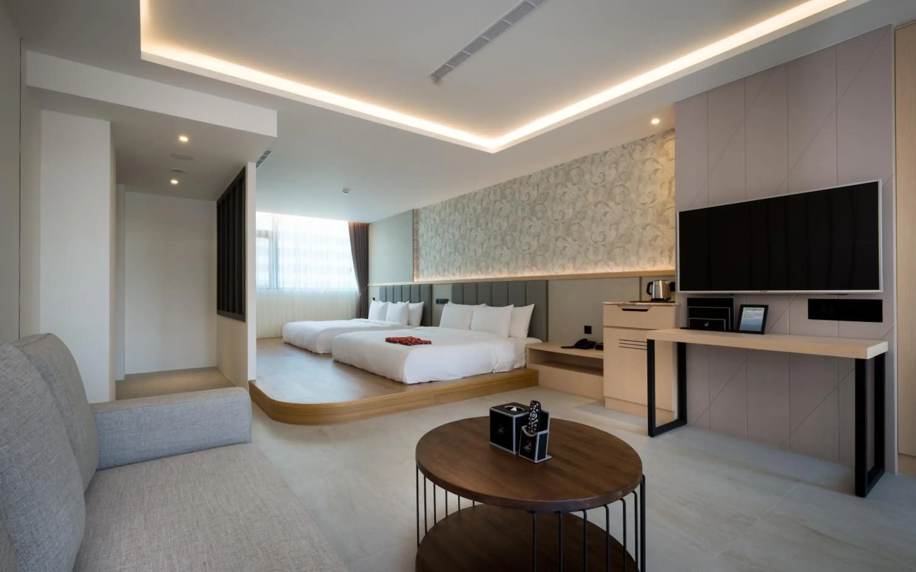 Living room, Bed in Hsing Fu Hot Spring Hotel Living room, Bed in Hsing Fu Hot Spring Hotel