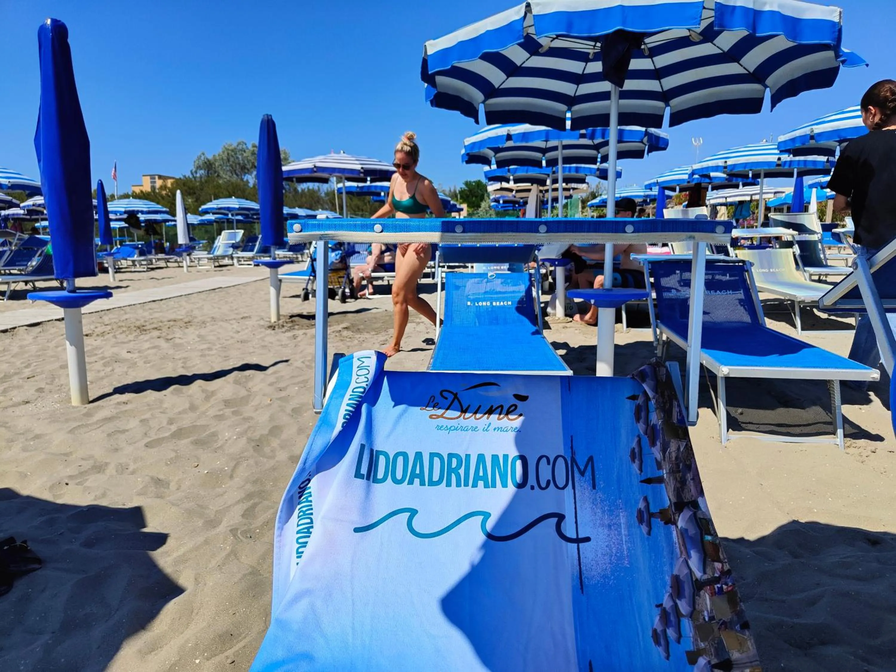 sunbed in Long Beach Village Residence on the sea with private beach included