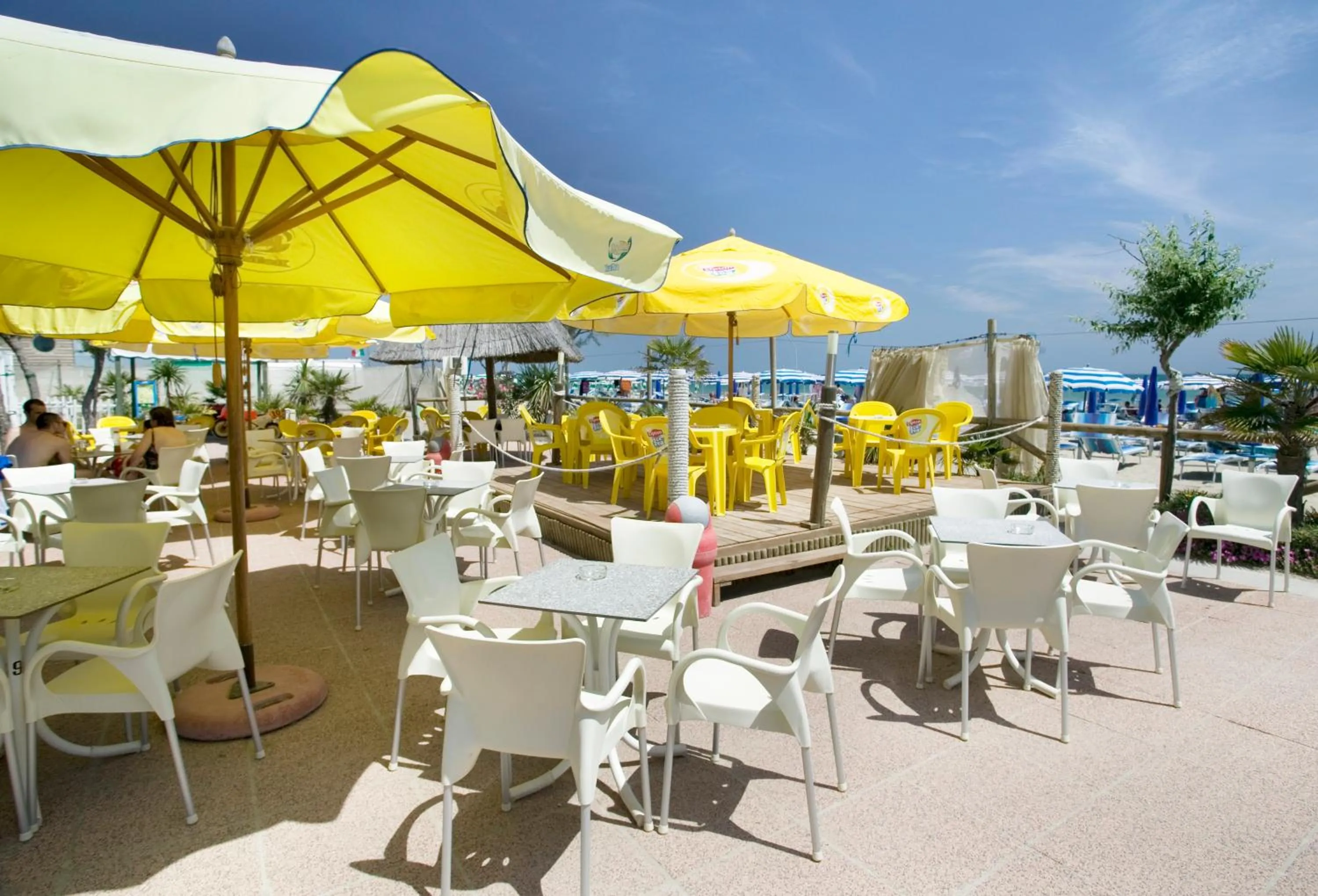 Beach in Long Beach Village Residence on the sea with private beach included