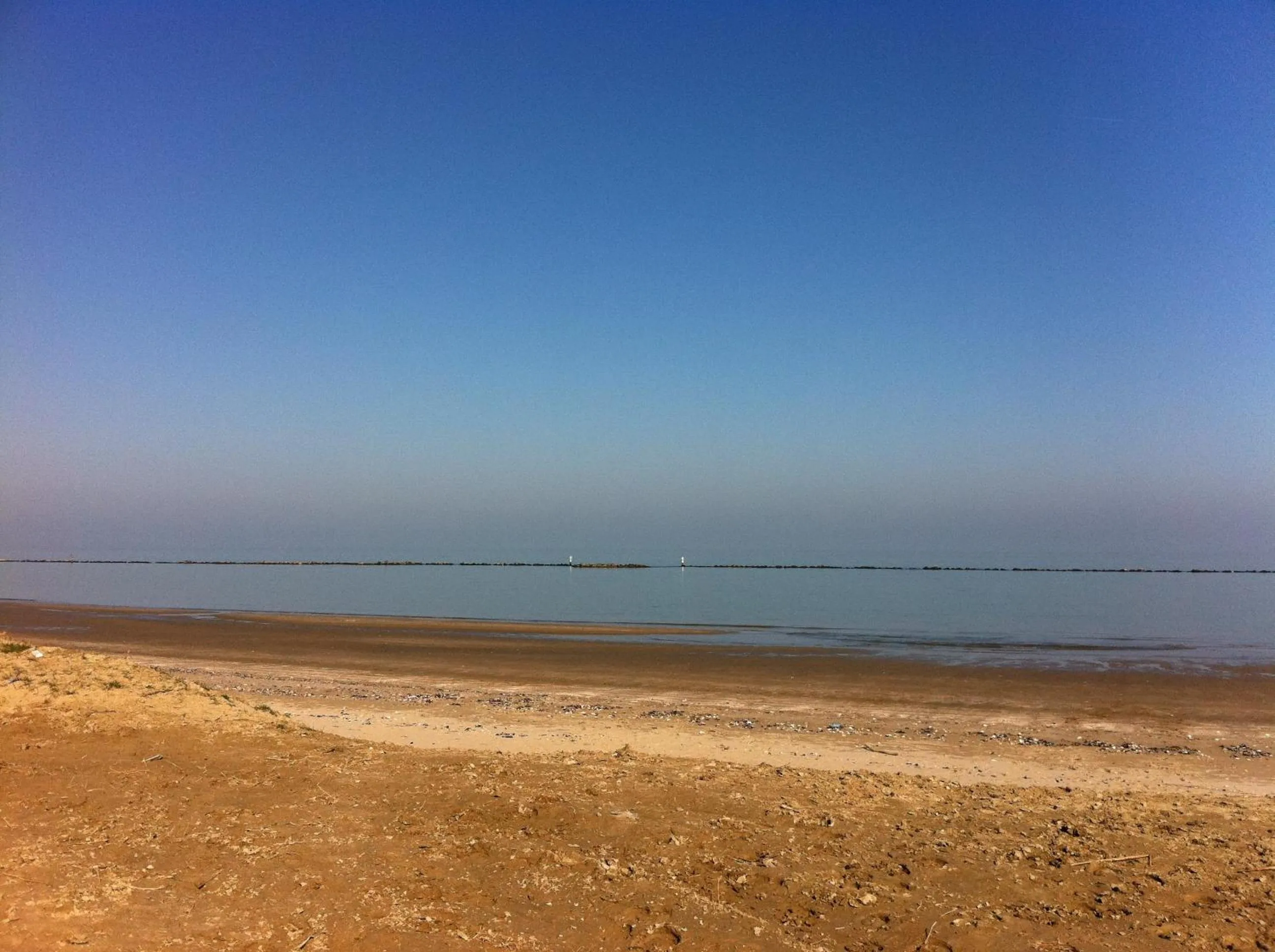 Beach in Long Beach Village Residence on the sea with private beach included