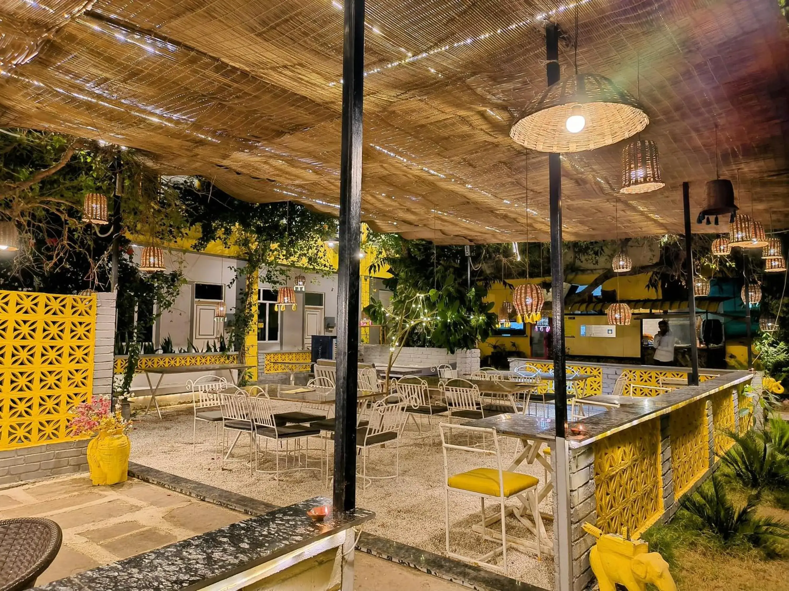 Property building in Elephant Pushkar Property building in Elephant Pushkar