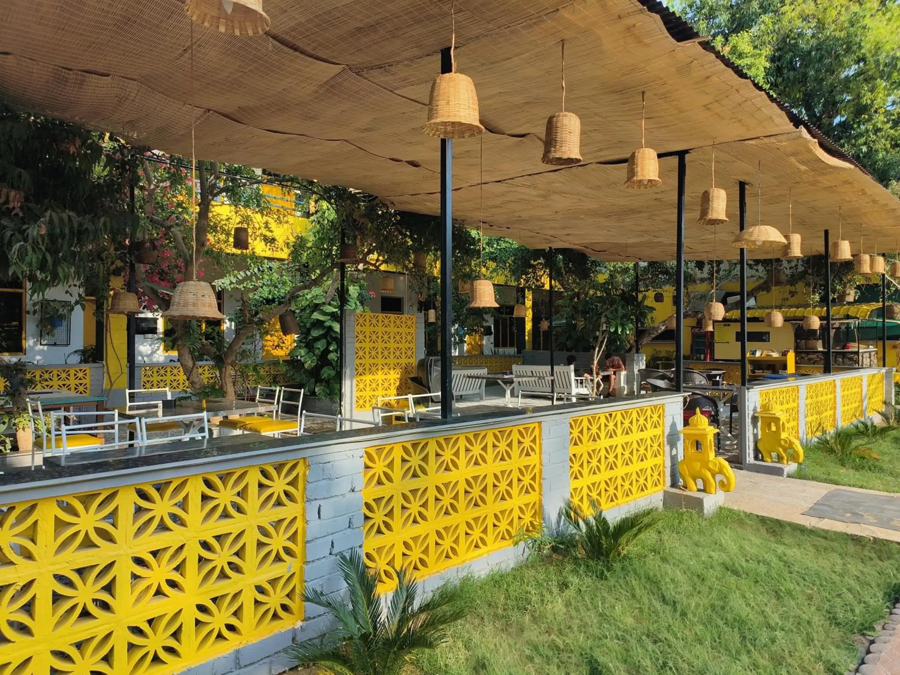 Restaurant/places to eat in Elephant Pushkar Restaurant/places to eat in Elephant Pushkar