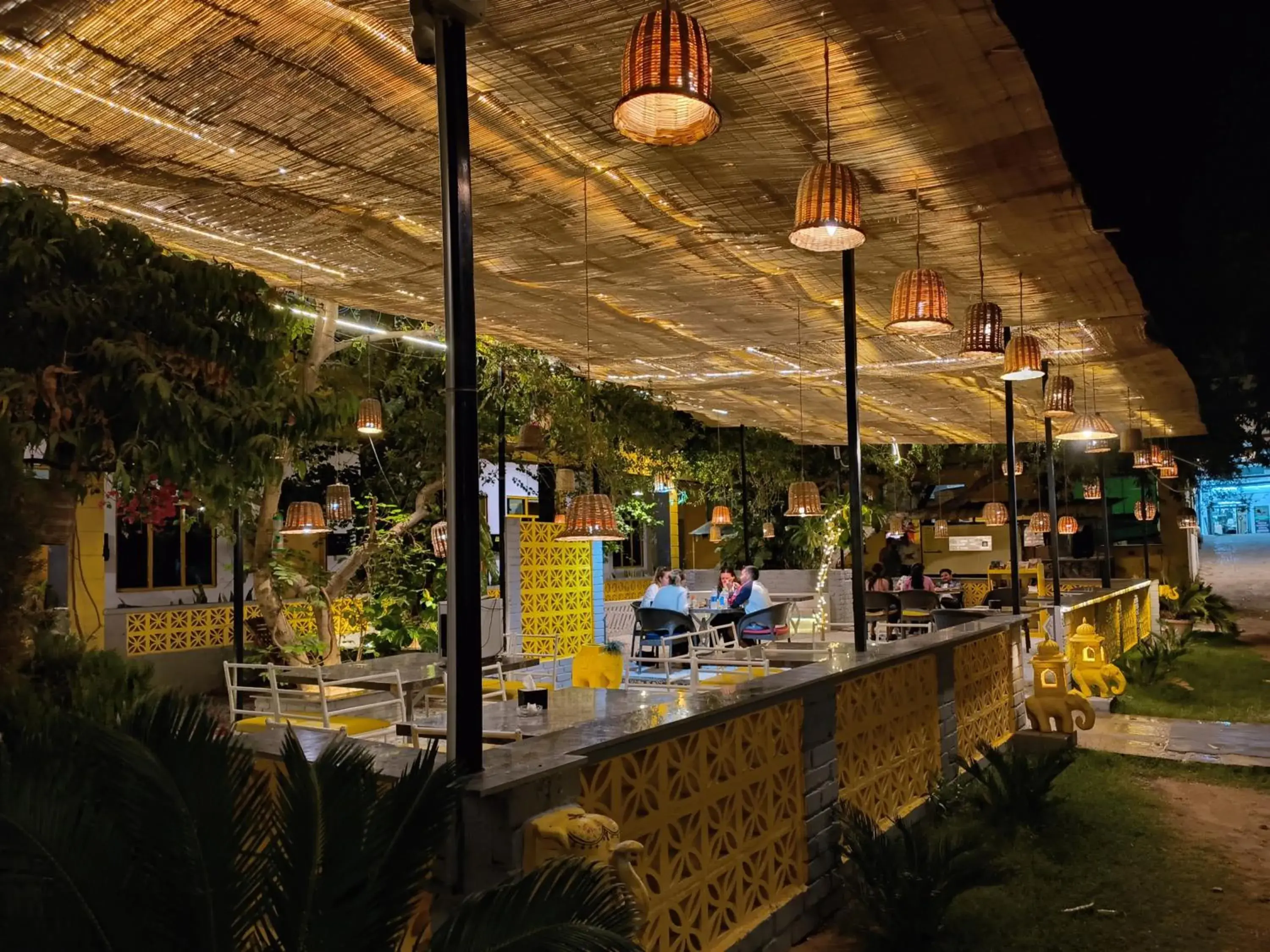 Restaurant/places to eat in Elephant Pushkar Restaurant/places to eat in Elephant Pushkar