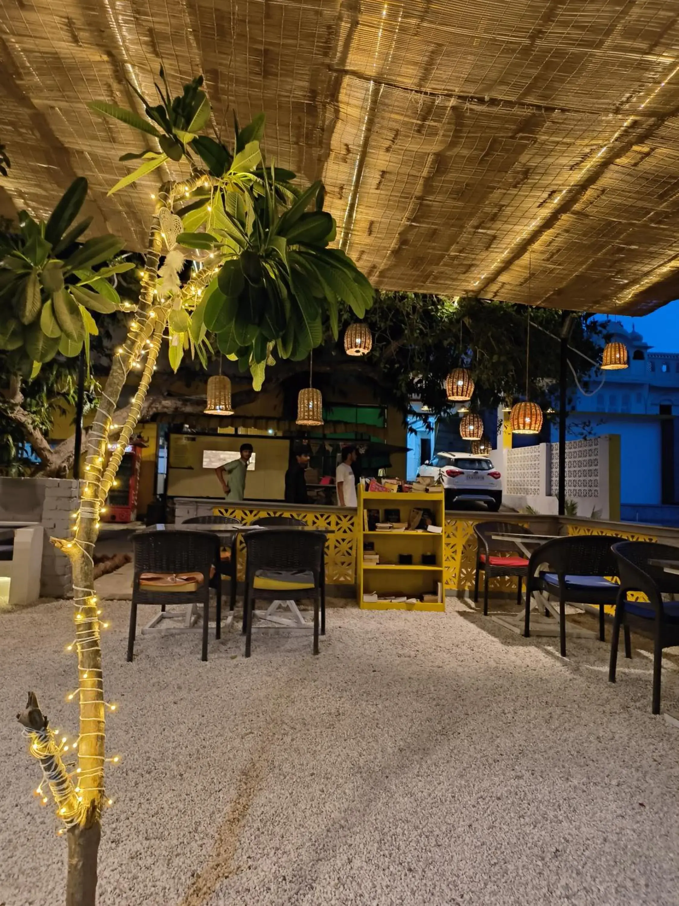 Restaurant/places to eat in Elephant Pushkar Restaurant/places to eat in Elephant Pushkar