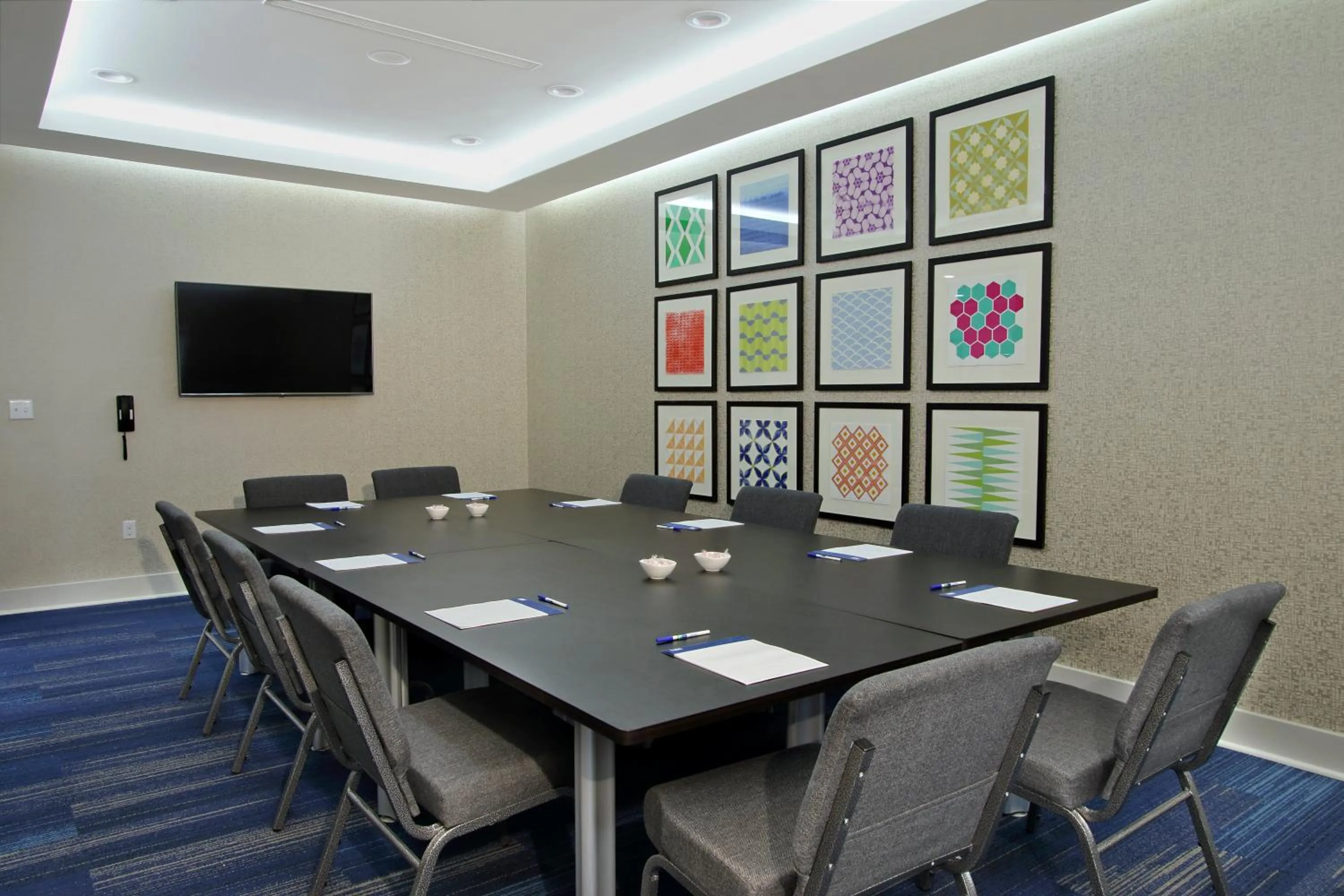 Meeting/conference room in Holiday Inn Express & Suites - Lake Charles South Casino Area by IHG