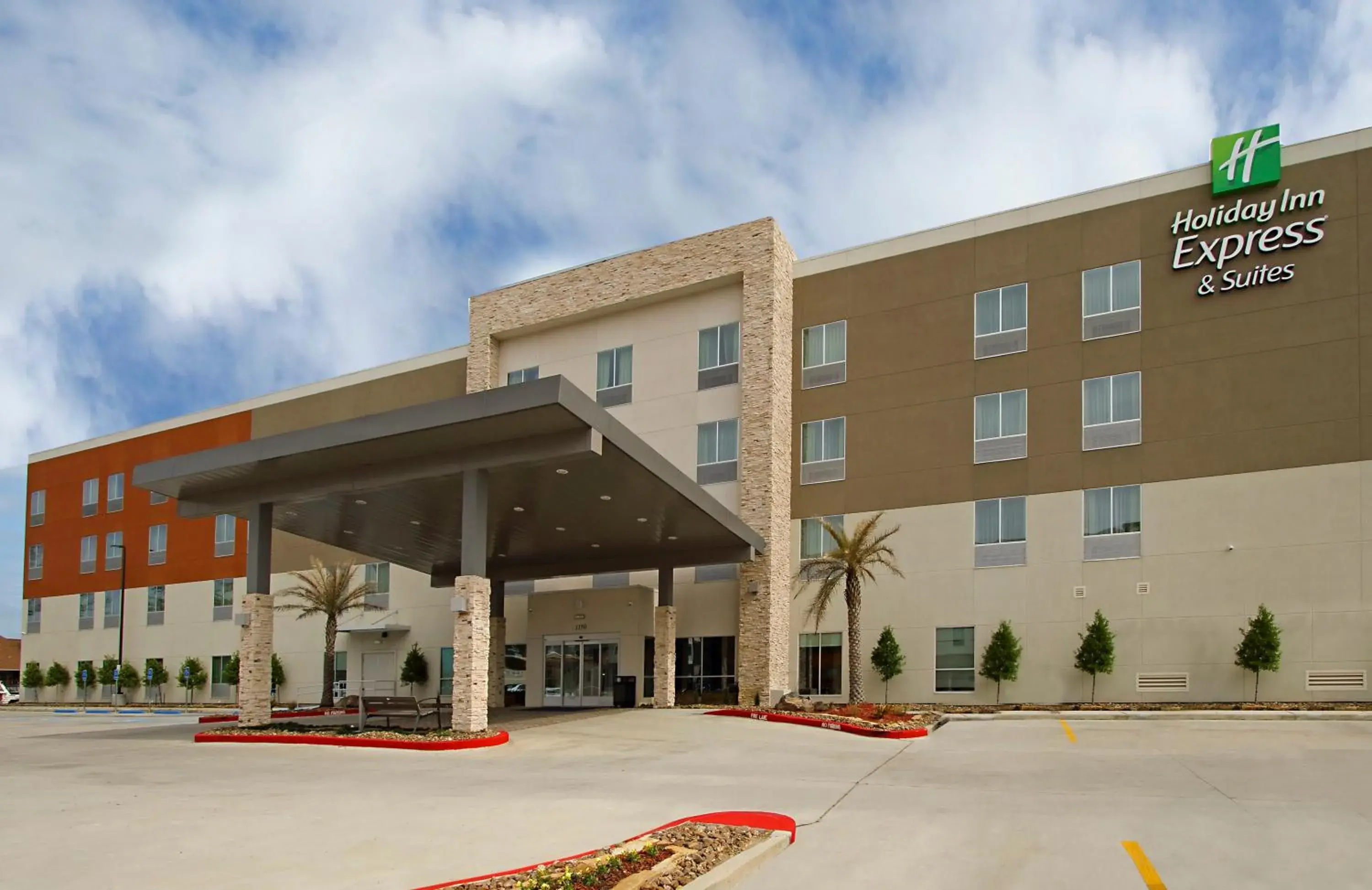 Property building in Holiday Inn Express & Suites - Lake Charles South Casino Area by IHG Property building in Holiday Inn Express & Suites - Lake Charles South Casino Area by IHG