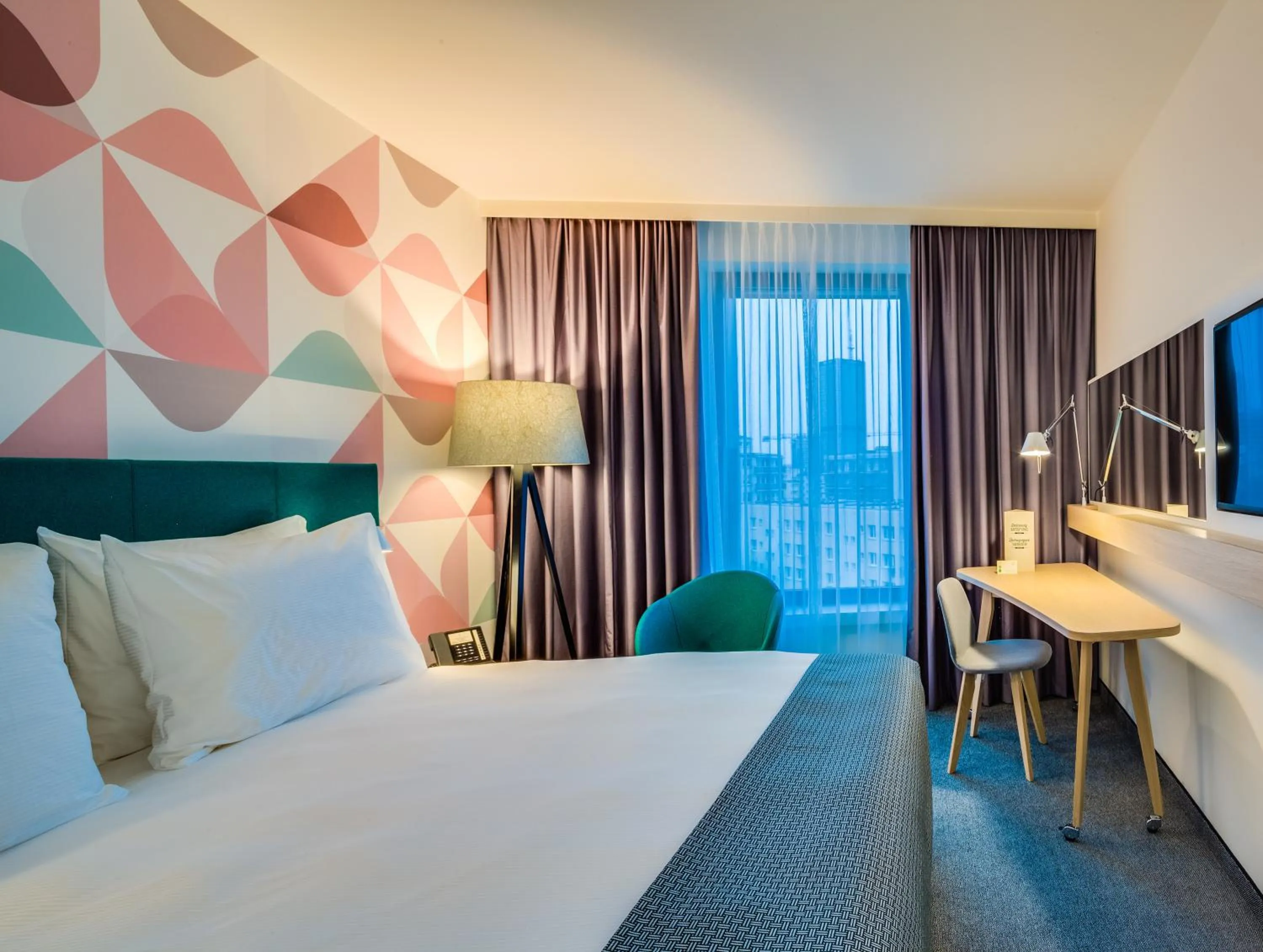 Photo of the whole room, Bed in Holiday Inn - Warsaw City Centre by IHG