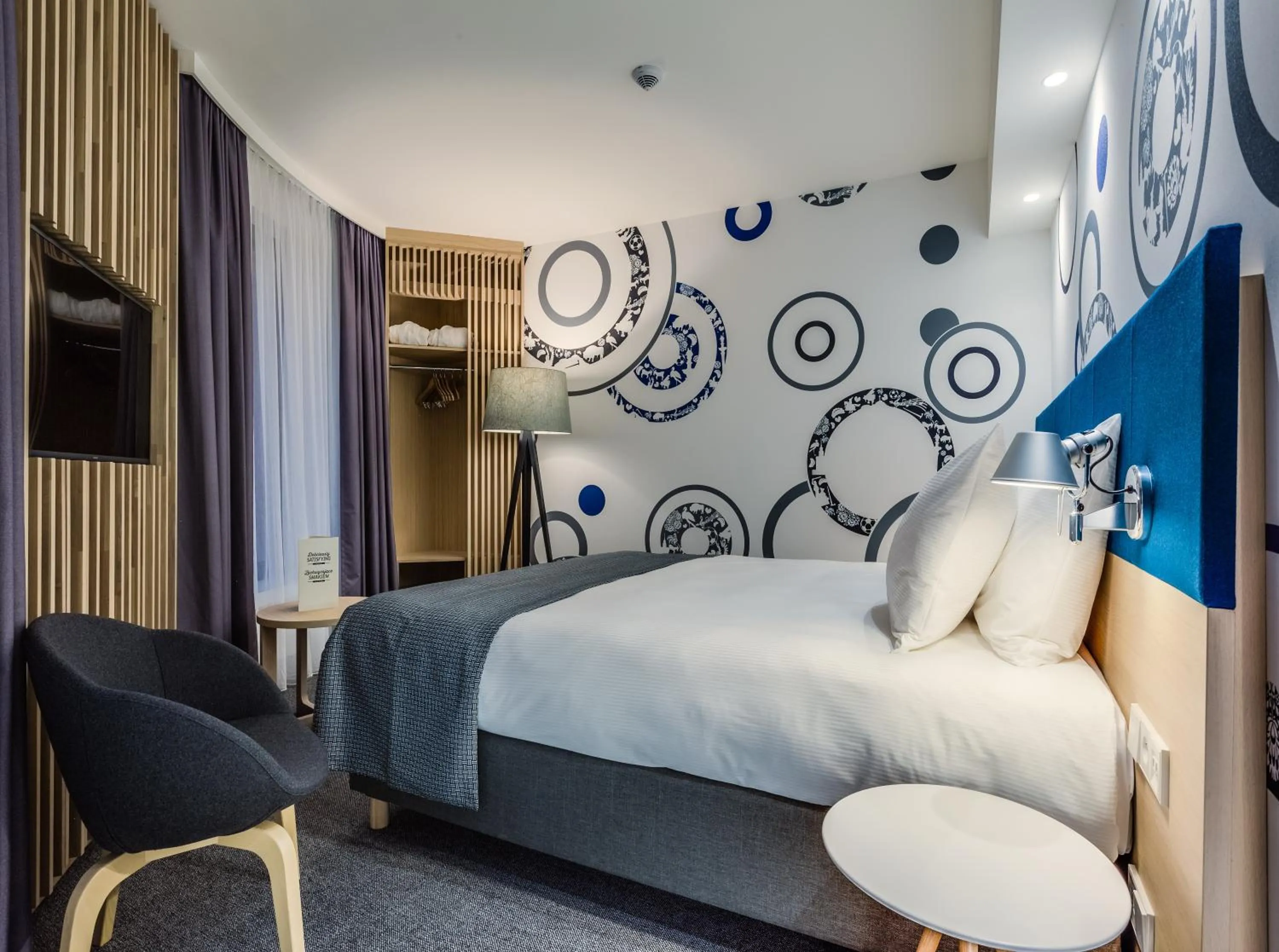 Photo of the whole room, Bed in Holiday Inn - Warsaw City Centre by IHG