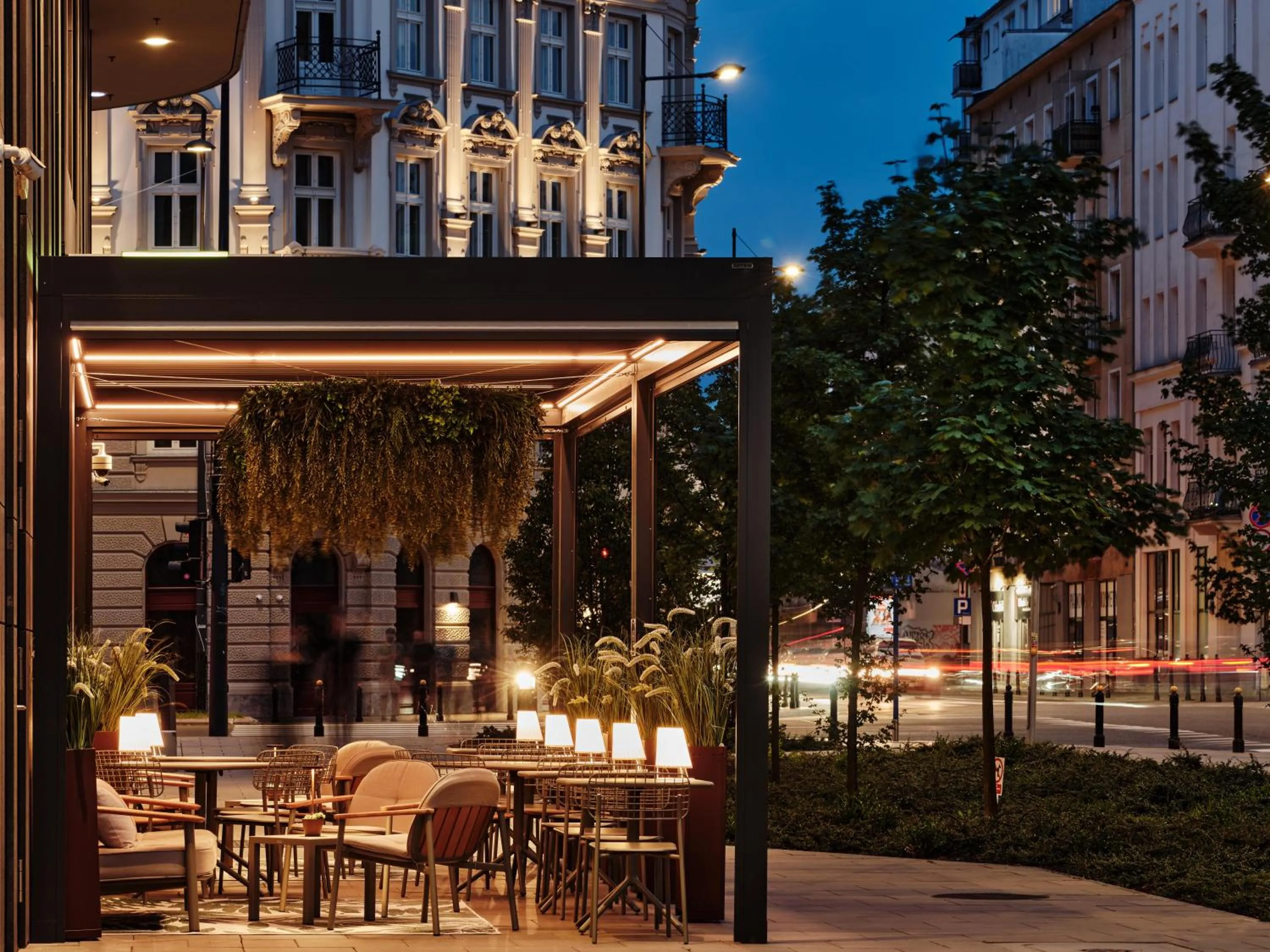 Patio in Holiday Inn - Warsaw City Centre by IHG