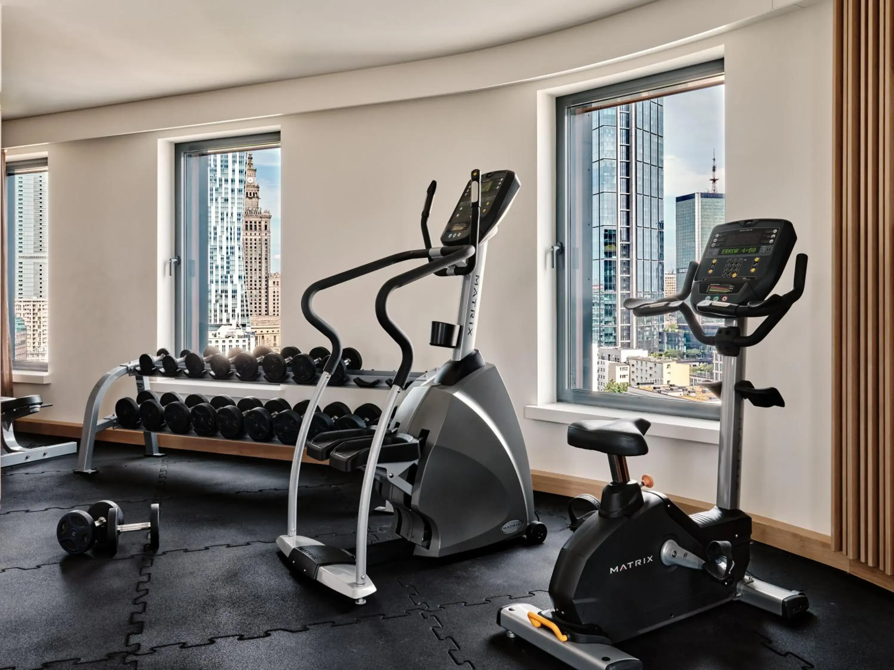Fitness centre/facilities in Holiday Inn - Warsaw City Centre by IHG Fitness centre/facilities in Holiday Inn - Warsaw City Centre by IHG