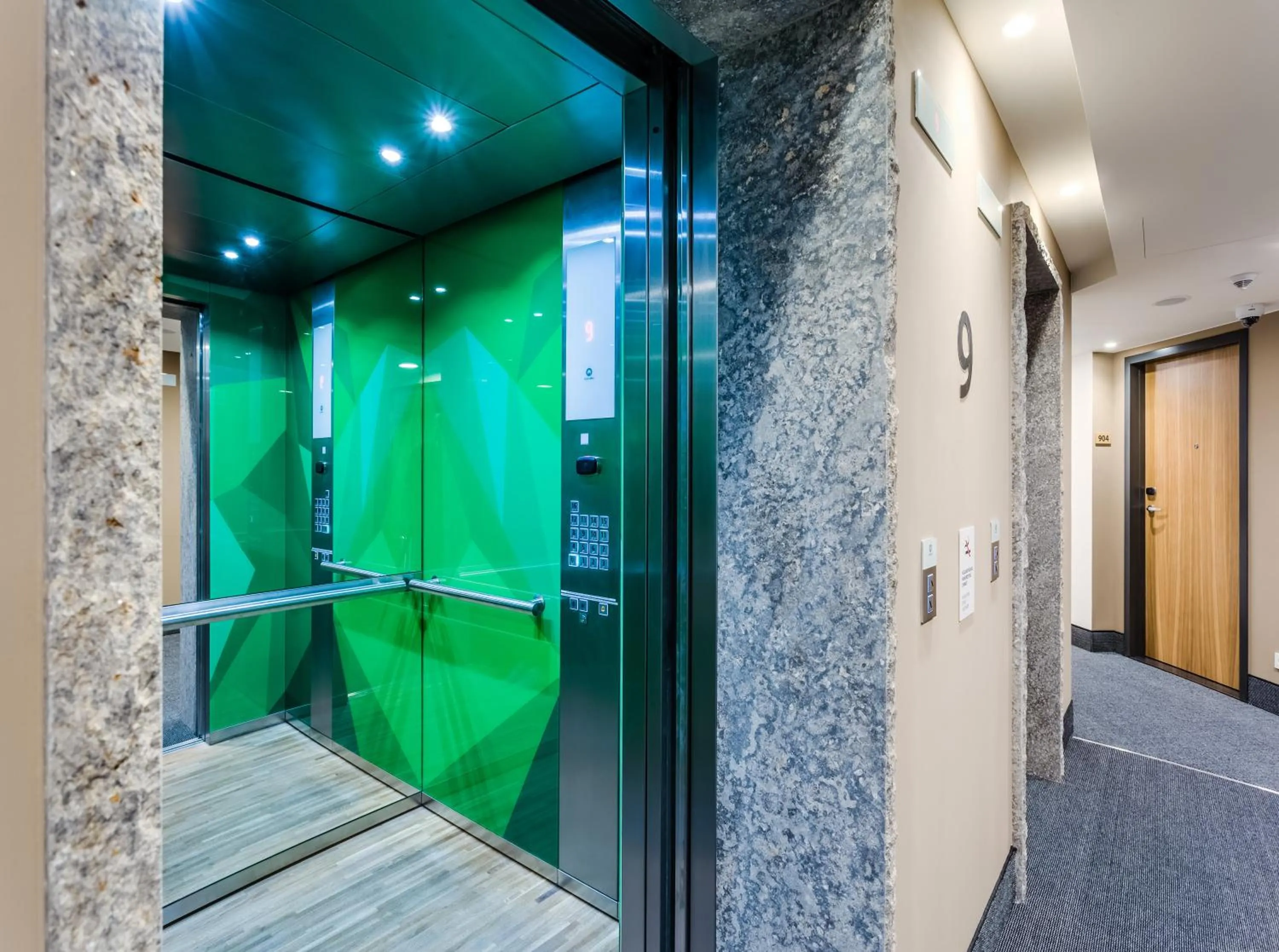 Lobby or reception in Holiday Inn - Warsaw City Centre by IHG