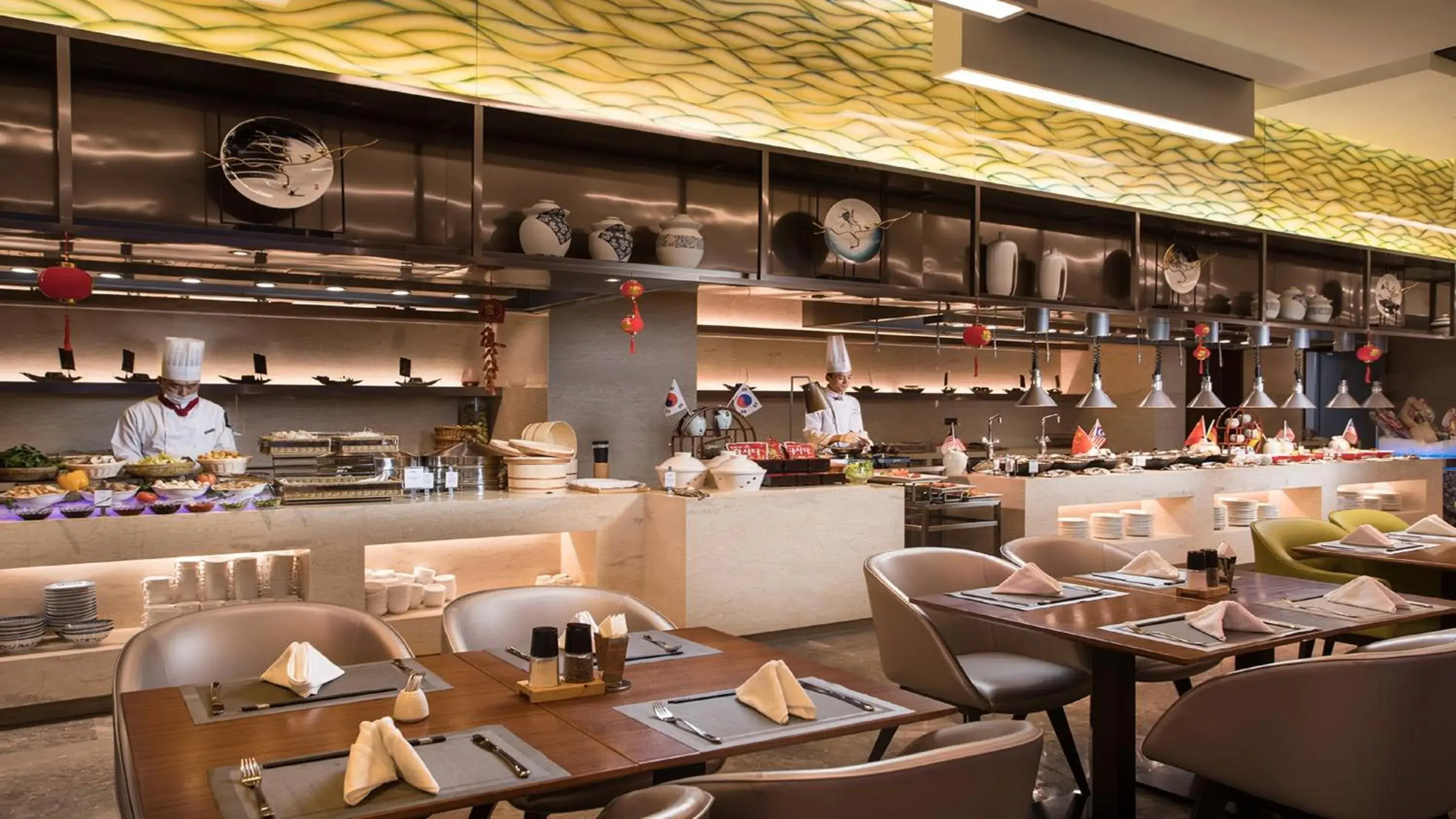 Restaurant/places to eat in Holiday Inn Suzhou Taihu Lake by IHG Restaurant/places to eat in Holiday Inn Suzhou Taihu Lake by IHG