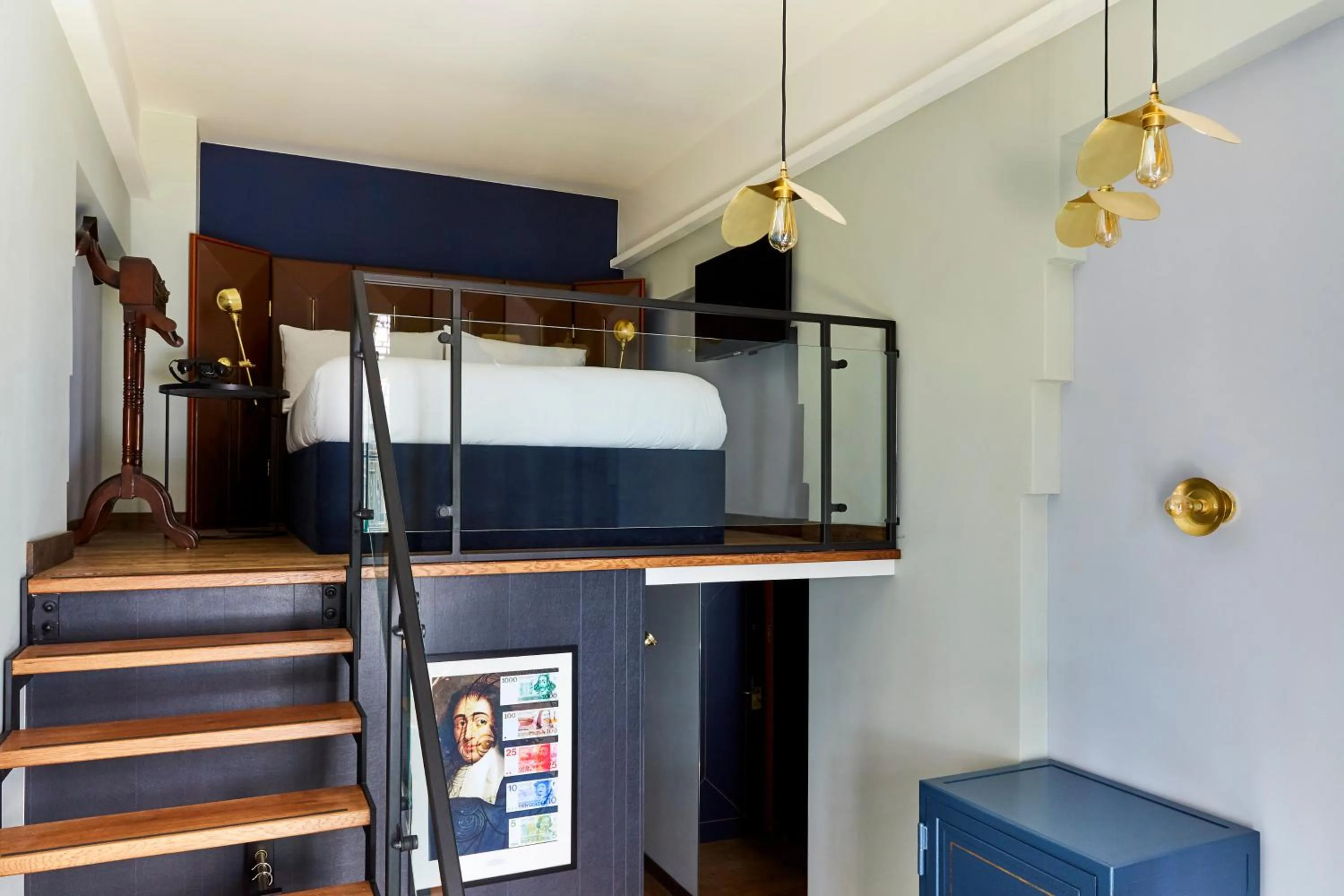 Photo of the whole room in Hotel Indigo The Hague - Palace Noordeinde by IHG