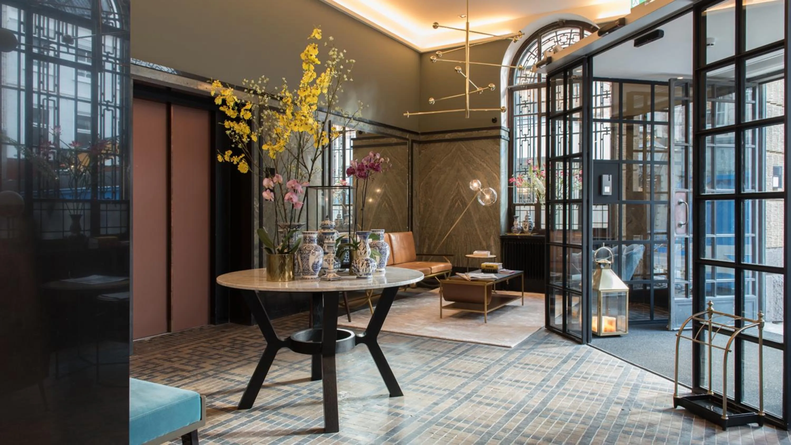 Lobby or reception in Hotel Indigo The Hague - Palace Noordeinde by IHG