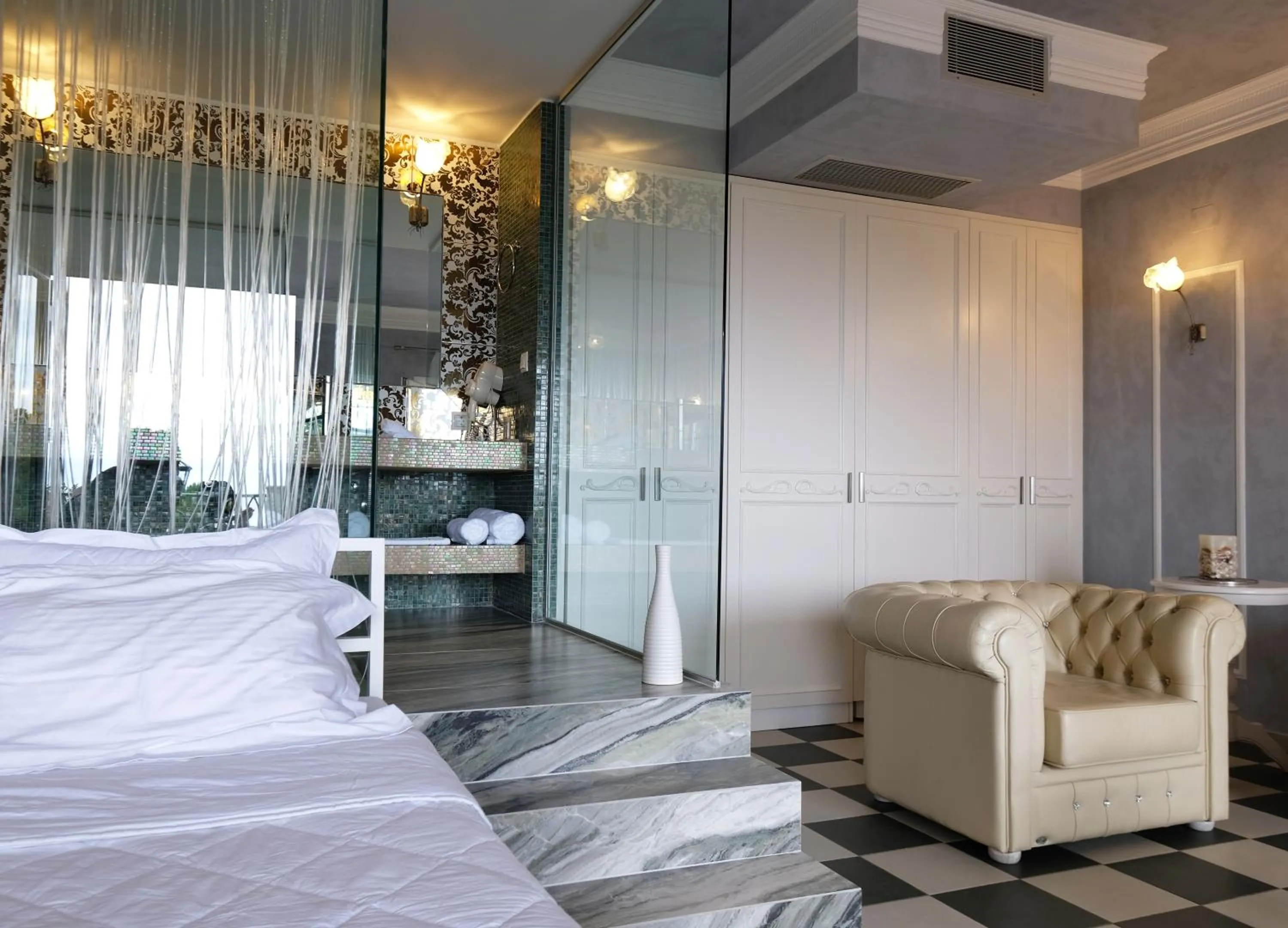 Photo of the whole room, Bed in Irida Parga