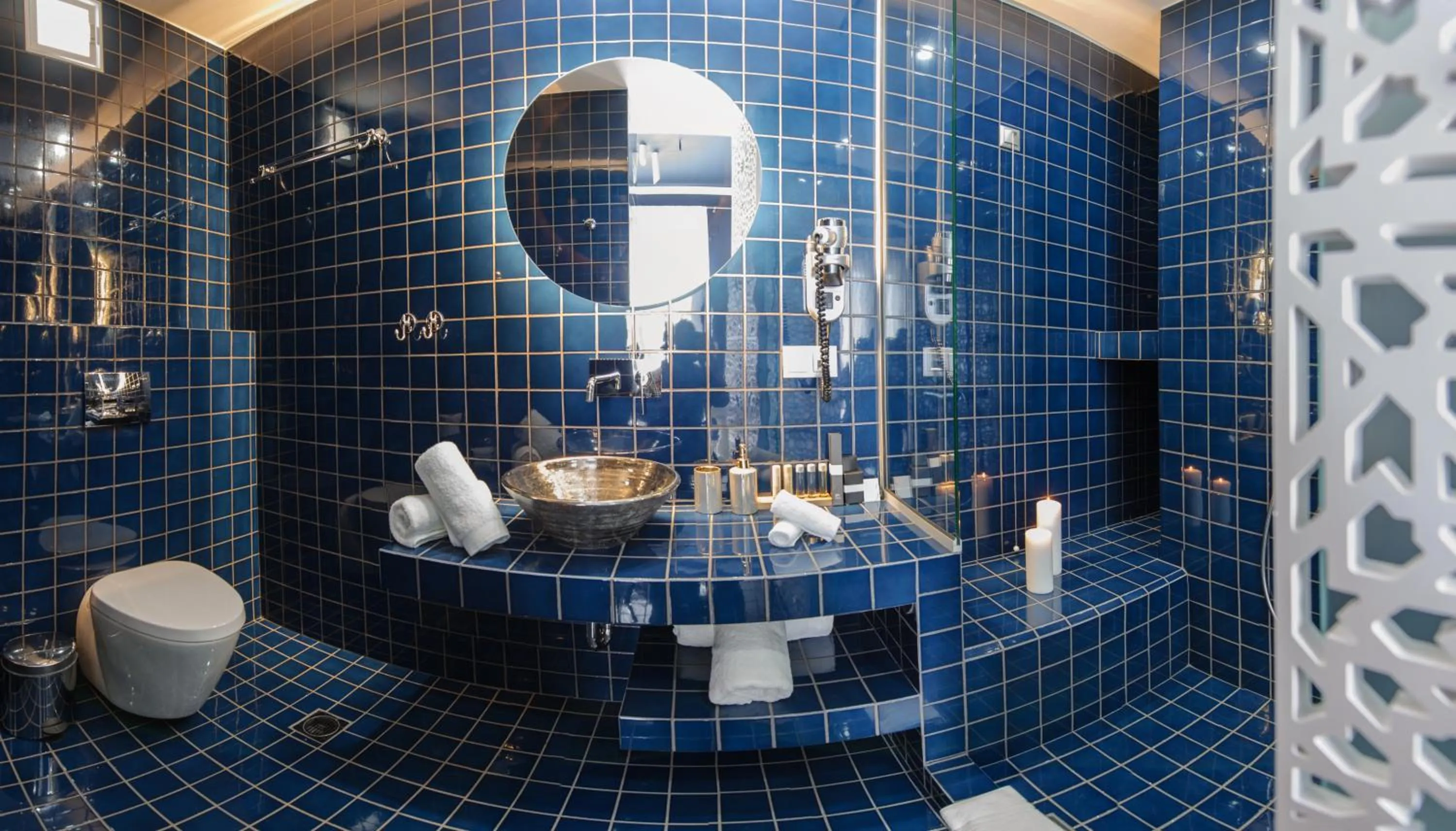 Shower in Irida Parga