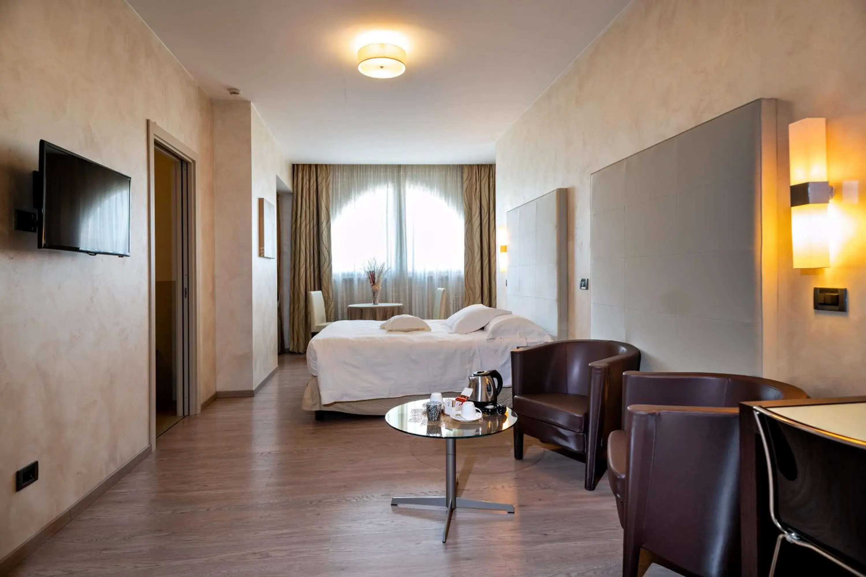 Junior Suite with Spa Access in Hotel La Cartiera Junior Suite with Spa Access in Hotel La Cartiera