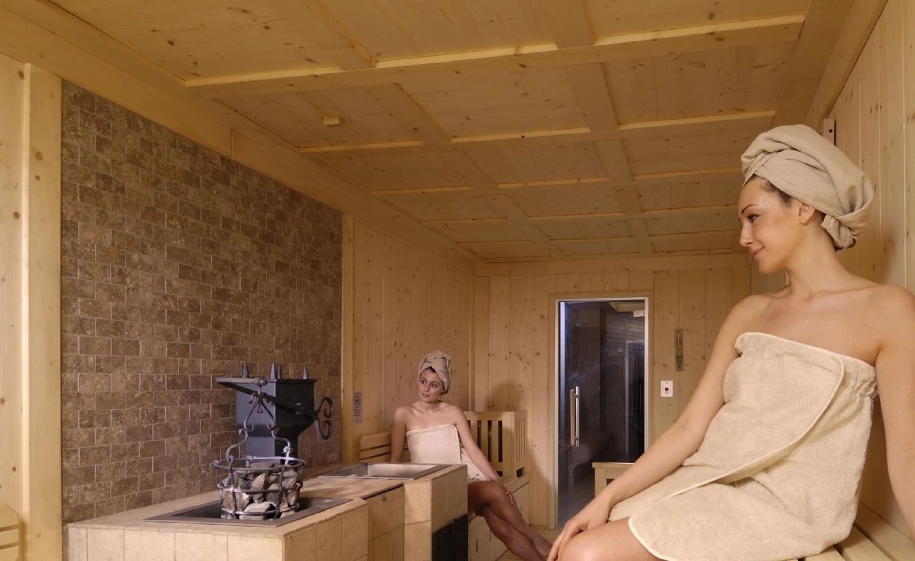 Staff in Hotel La Cartiera