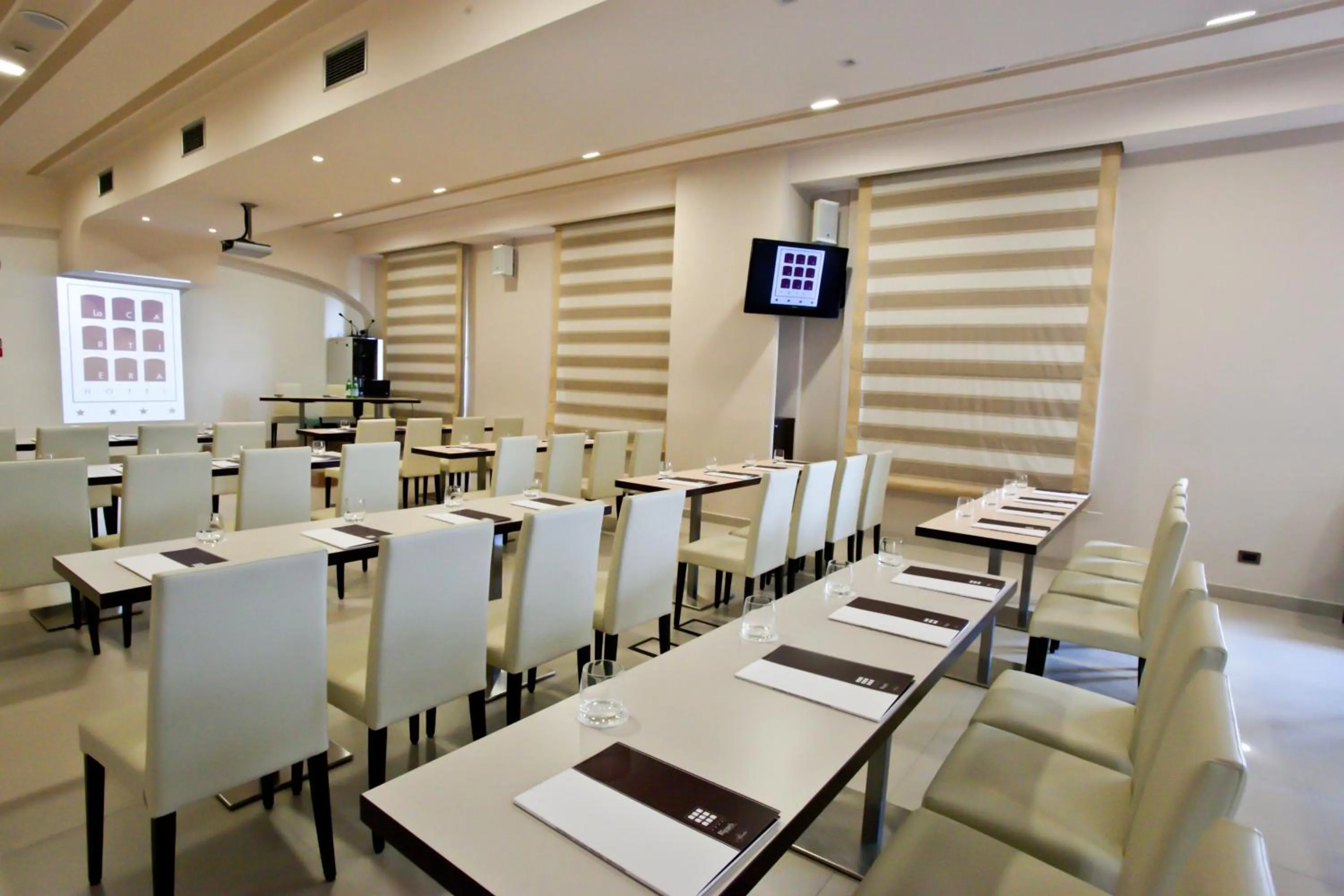 Business facilities in Hotel La Cartiera