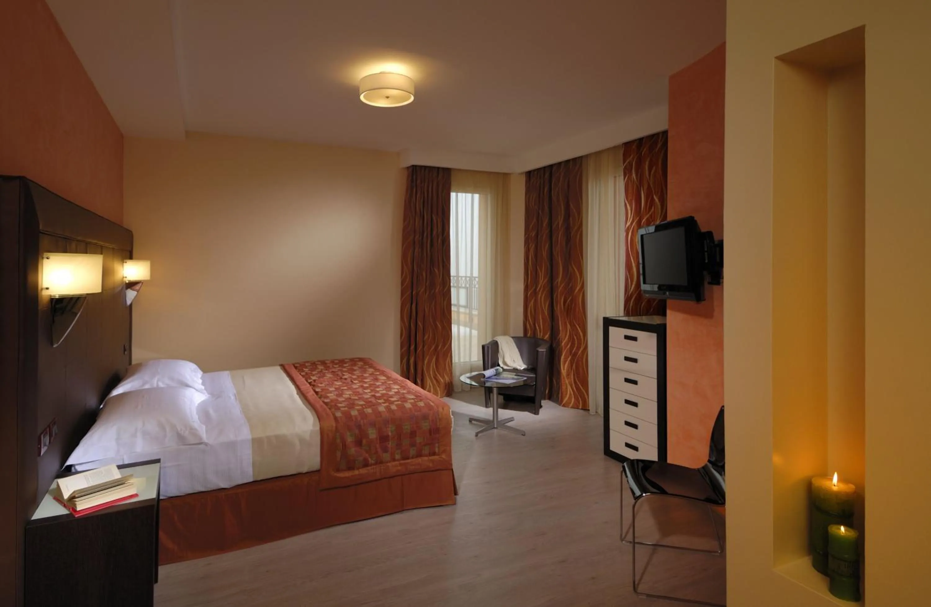 Living room, Bed in Hotel La Cartiera