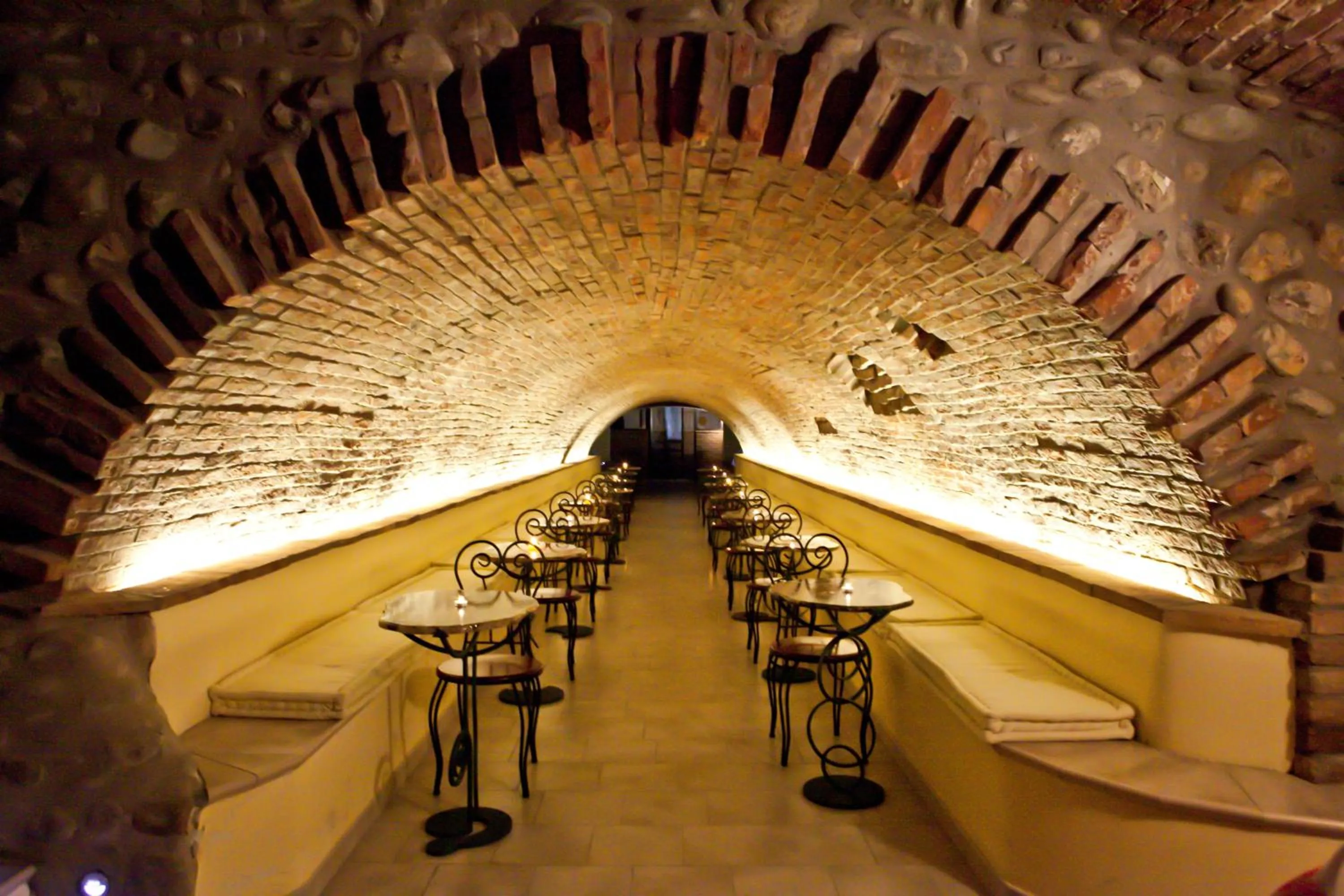 Restaurant/places to eat in Hotel La Cartiera