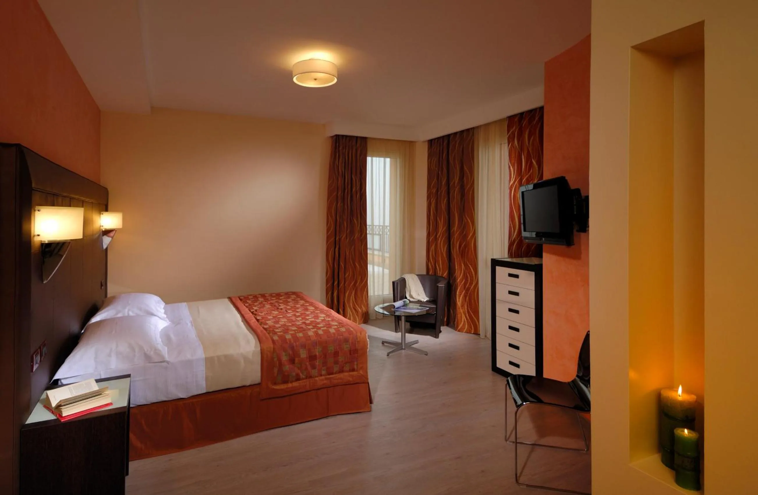 Photo of the whole room, Bed in Hotel La Cartiera