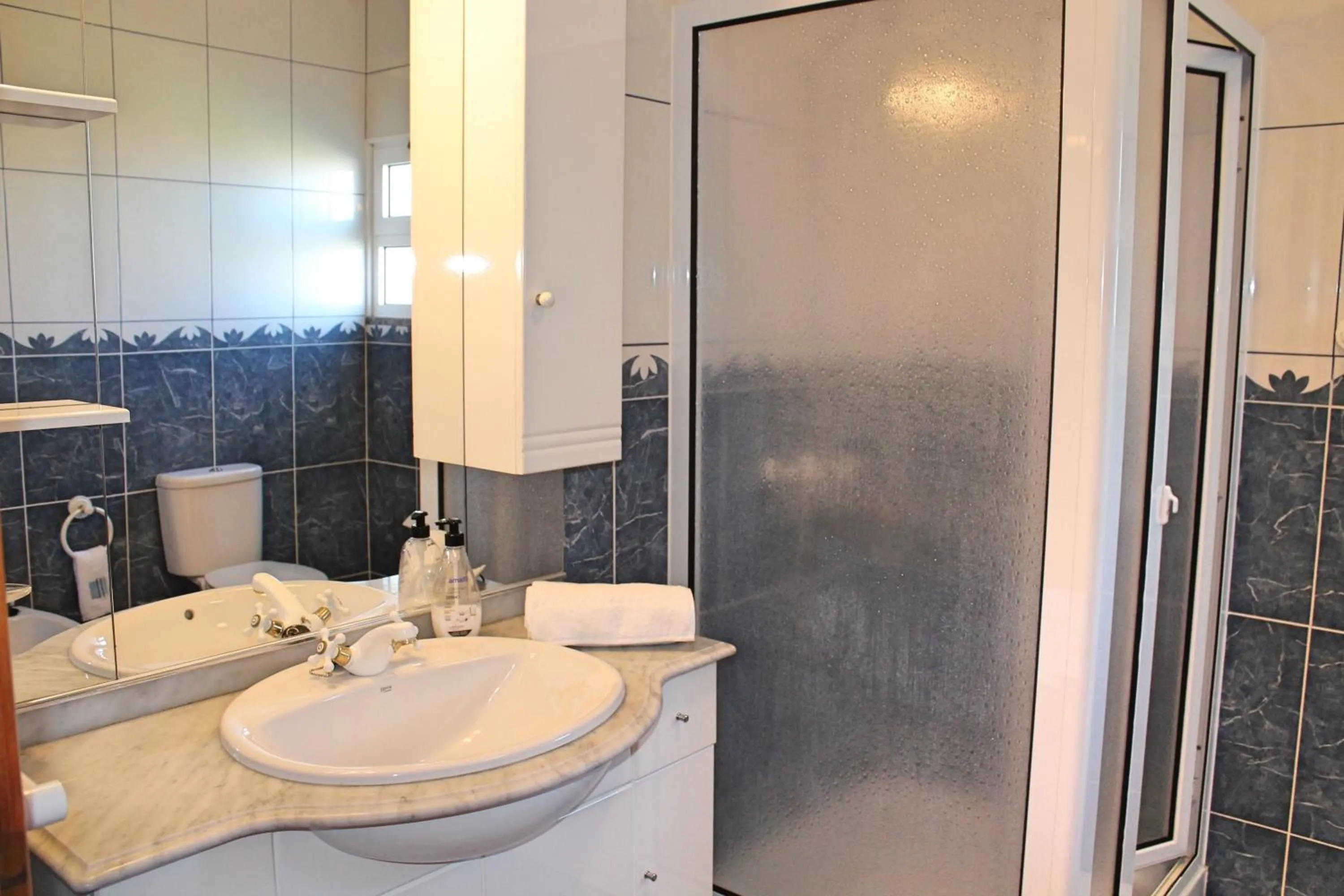 Bathroom in OurMadeira - Casa Vista Bela
