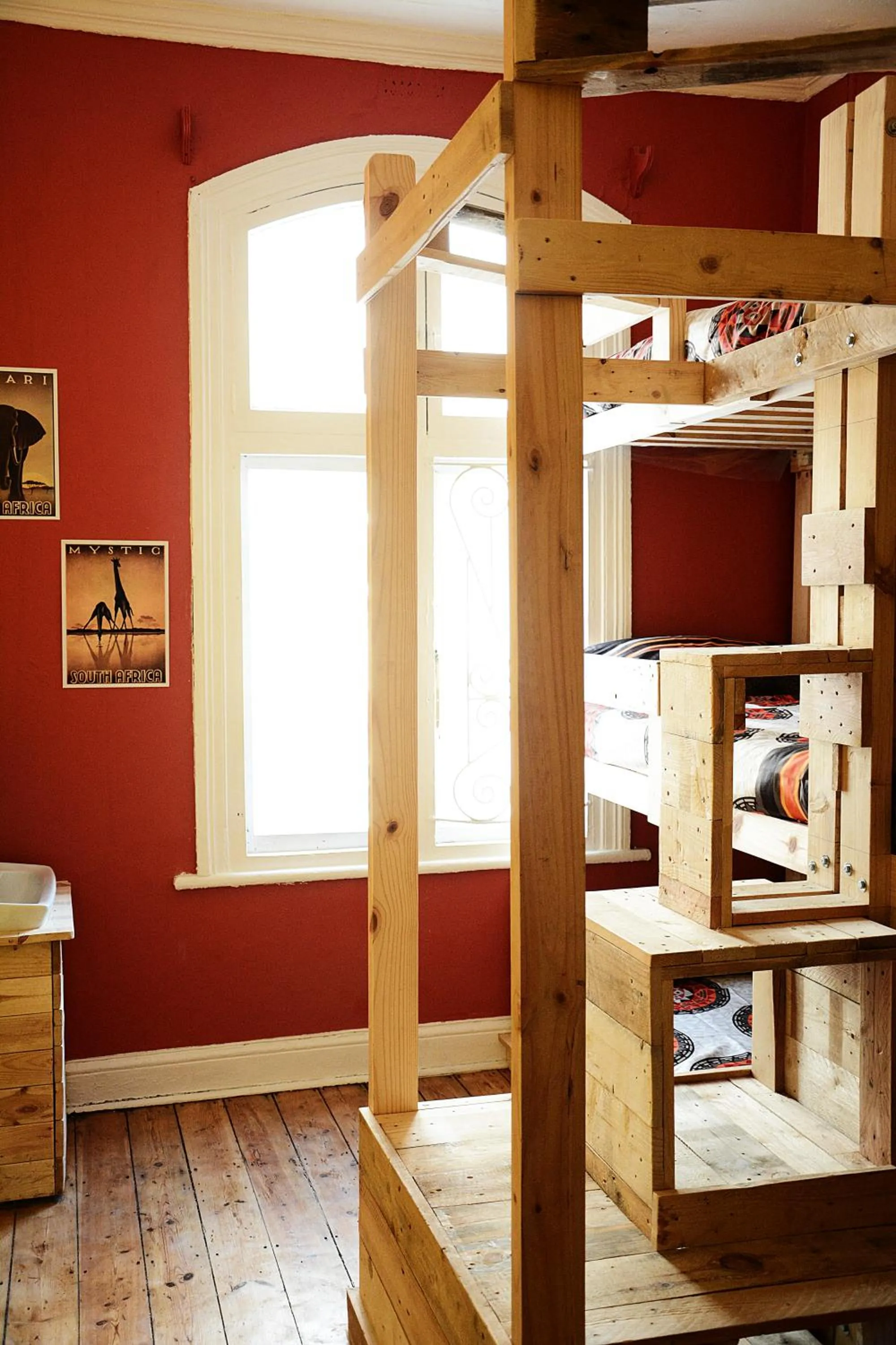 bunk bed, Bed in Urban Hive Backpackers