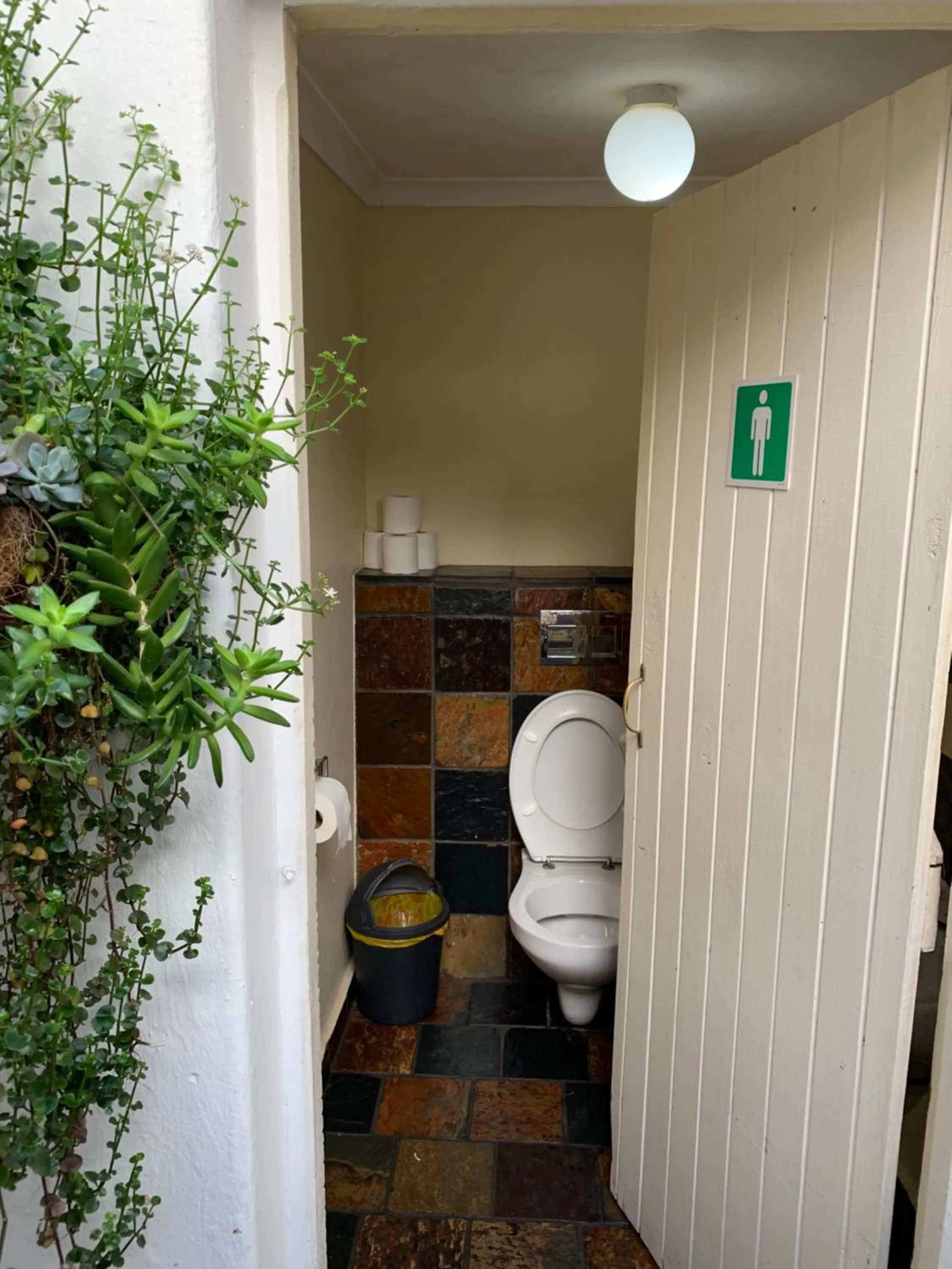 Bathroom in Urban Hive Backpackers