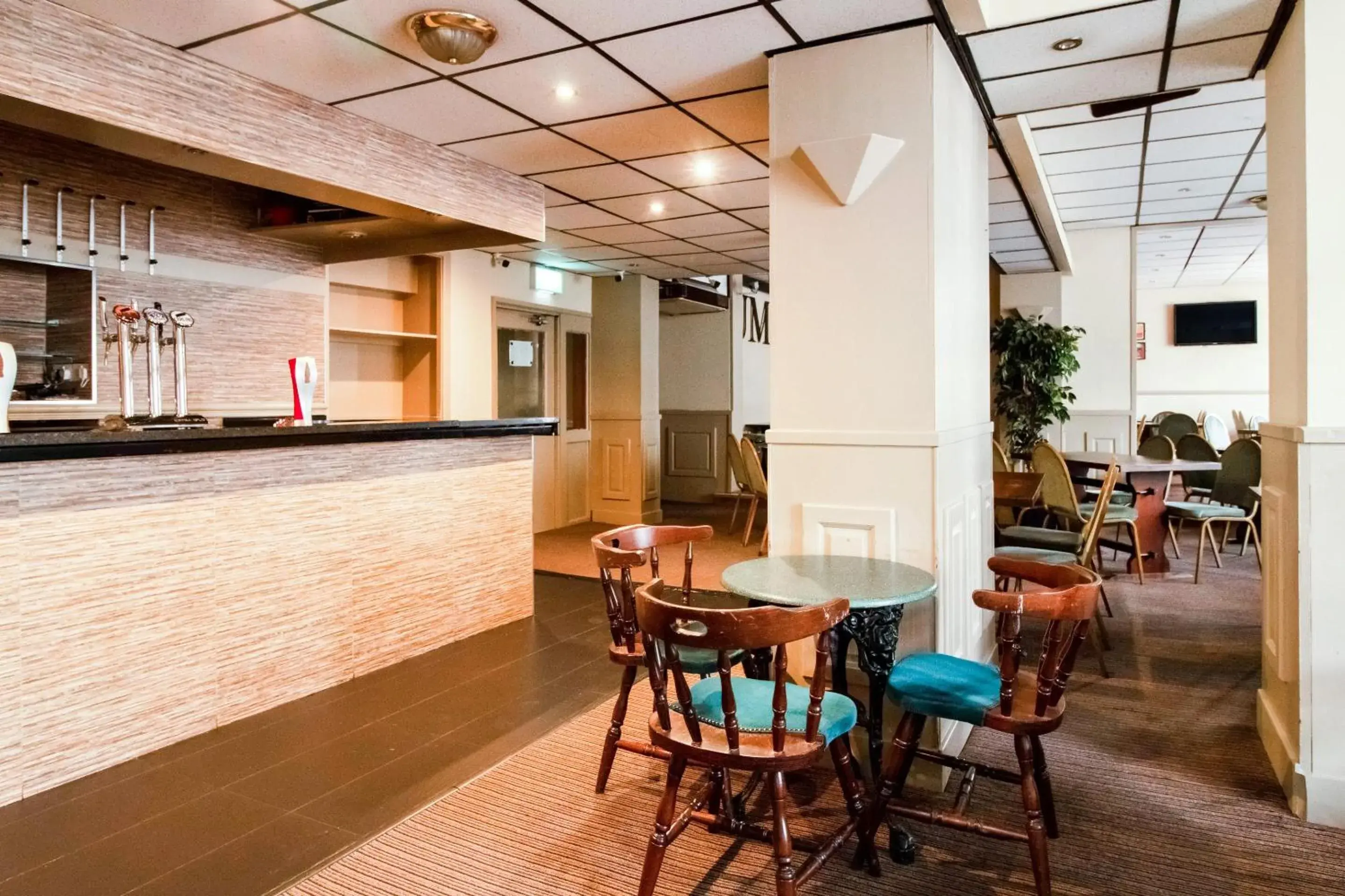 Restaurant/places to eat in Cardiff Central Hotel By Belvilla Restaurant/places to eat in Cardiff Central Hotel By Belvilla