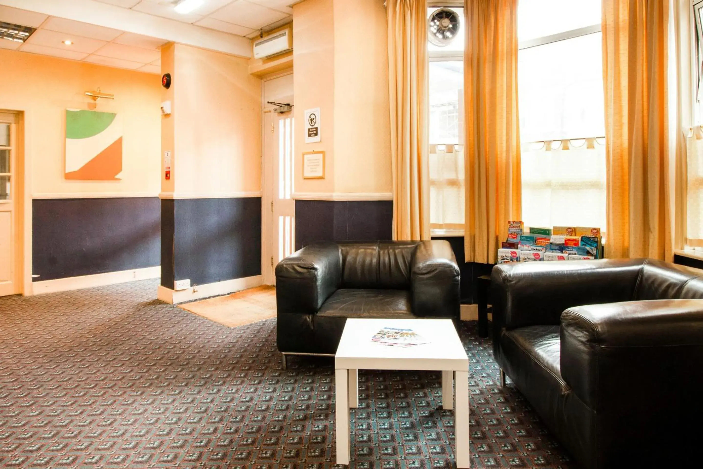 Lobby or reception in Cardiff Central Hotel By Belvilla Lobby or reception in Cardiff Central Hotel By Belvilla