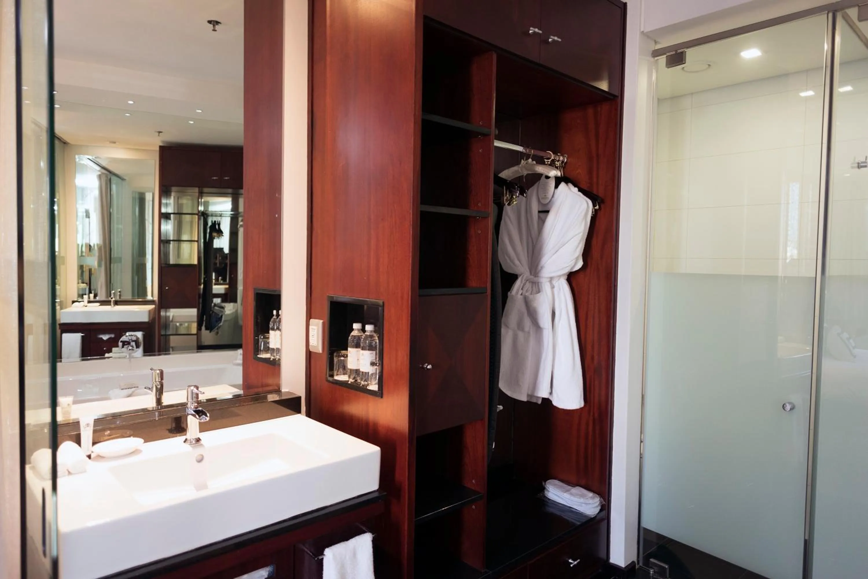 Bathroom in DAVINCI Hotel on Nelson Mandela Square