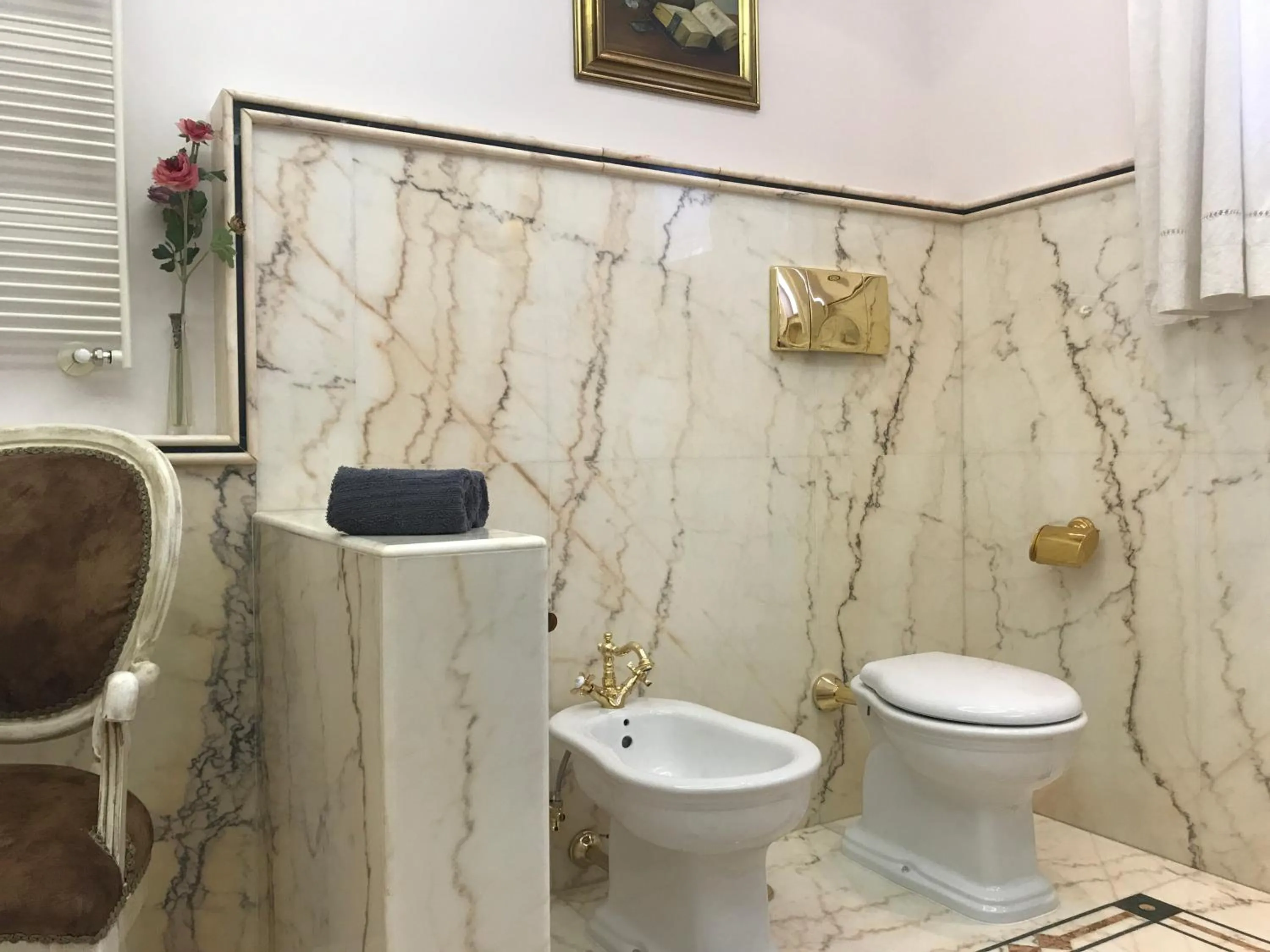 Toilet in Yucca Camere & Suite