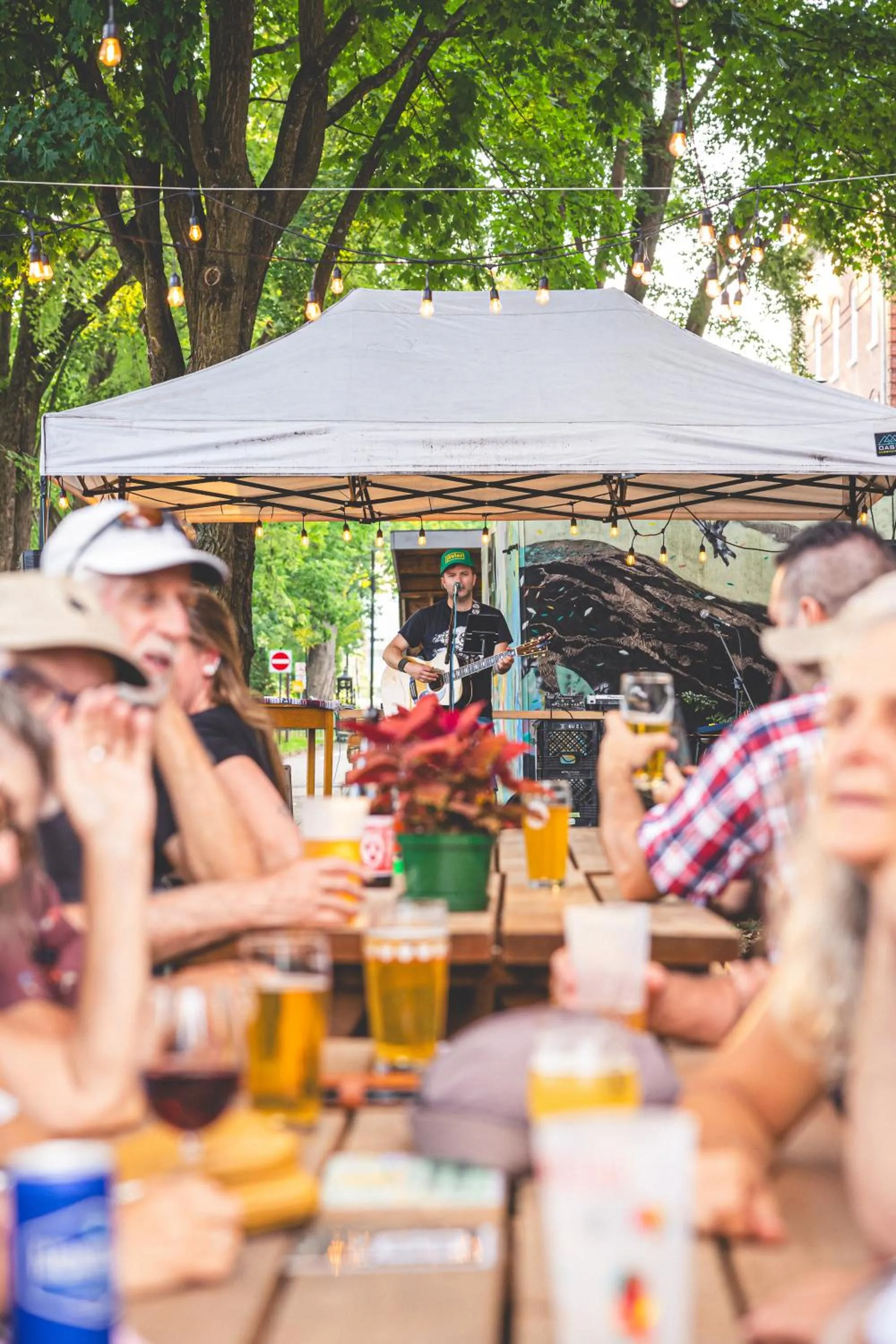 Restaurant/places to eat in Auberge de Jeunesse des Balcons