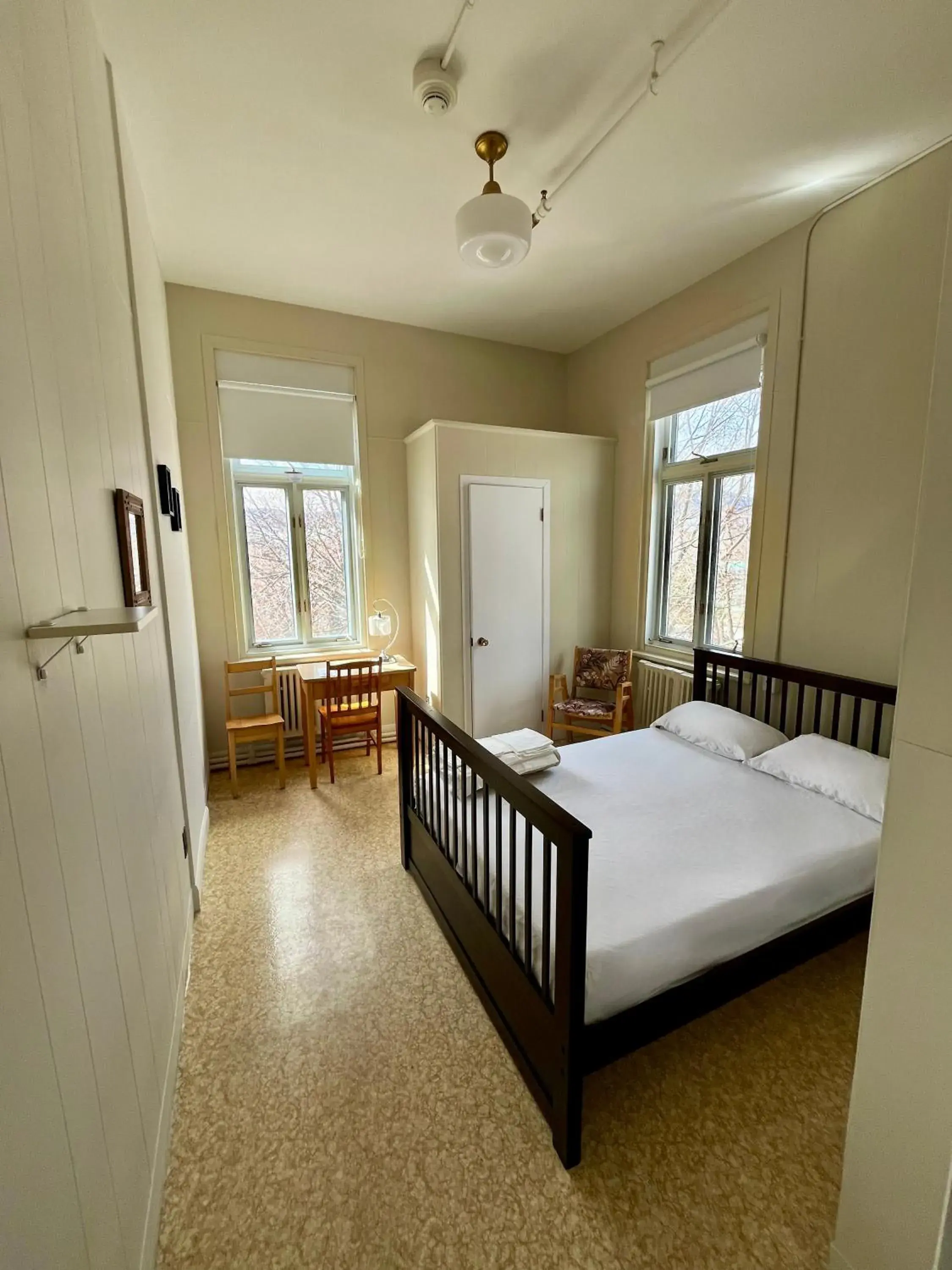 Double Room in Auberge de Jeunesse des Balcons Double Room in Auberge de Jeunesse des Balcons