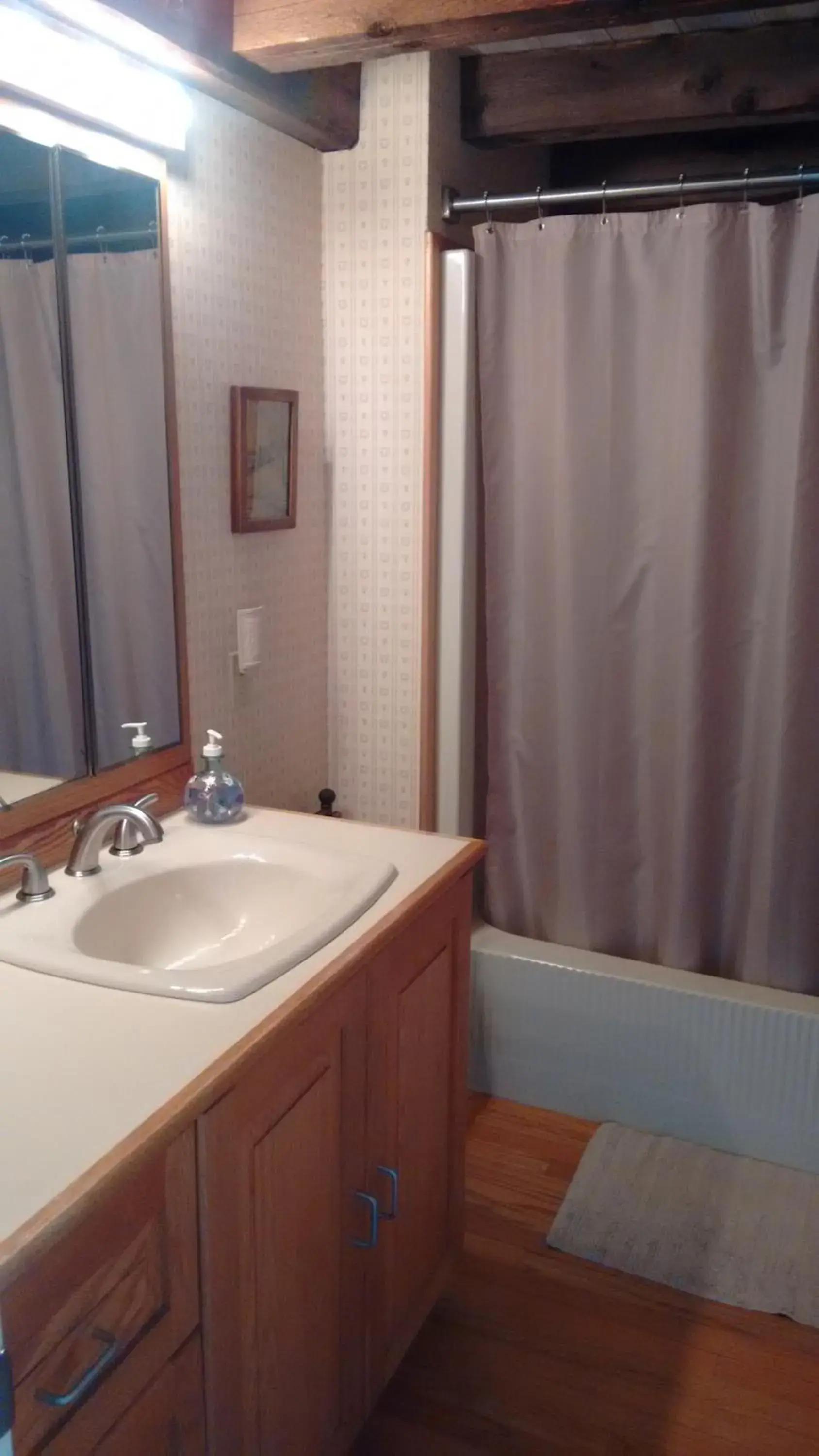 Queen Room with Shared Bathroom in Lodge at Millstone Hill Queen Room with Shared Bathroom in Lodge at Millstone Hill