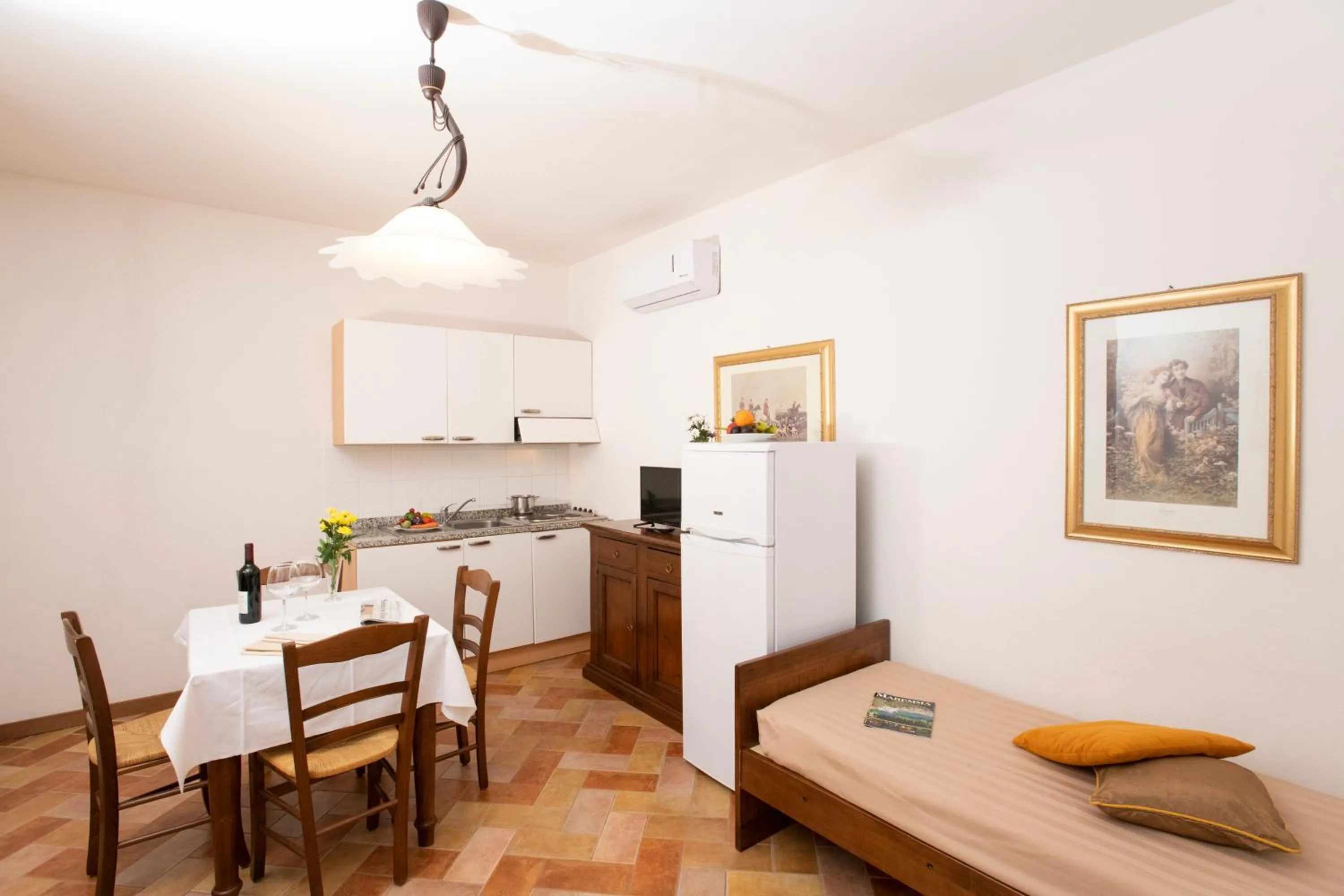 Dining area in Borgo San Antonio & Borgo San Giuseppe by La Principina