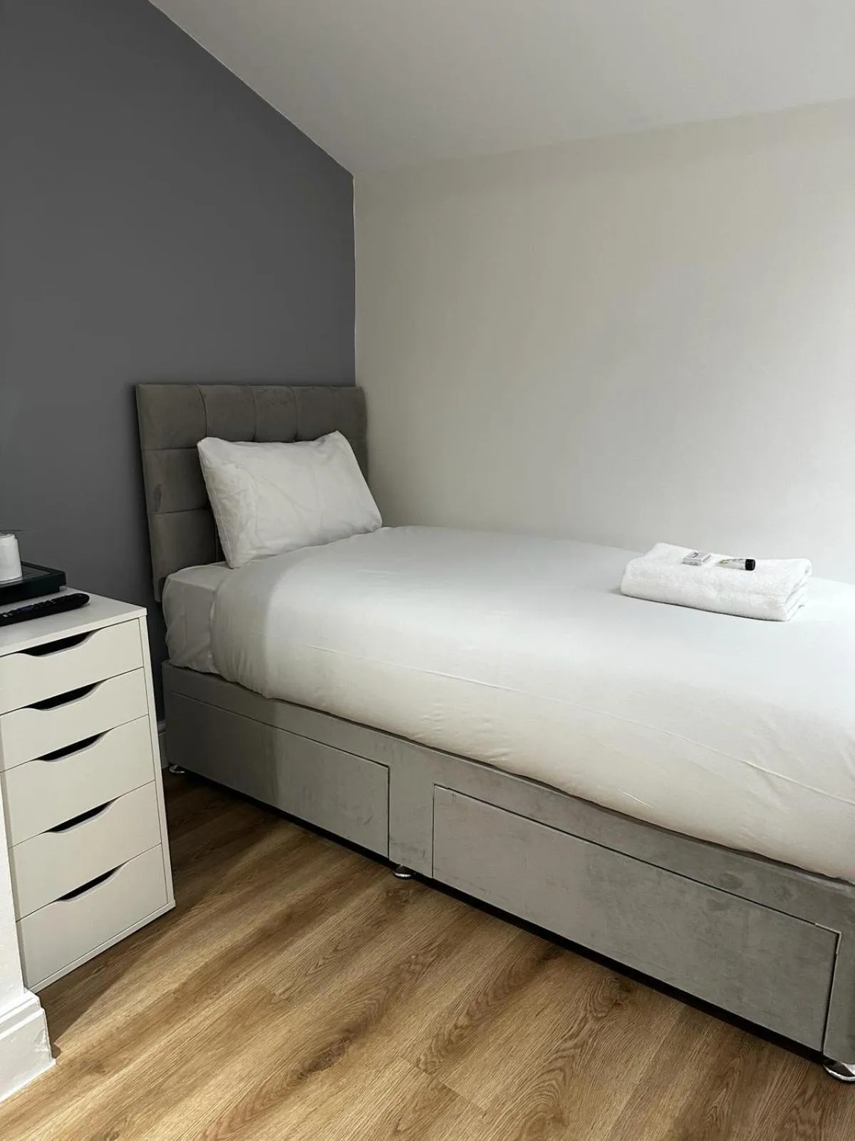 Bedroom, Bed in The Park Hotel