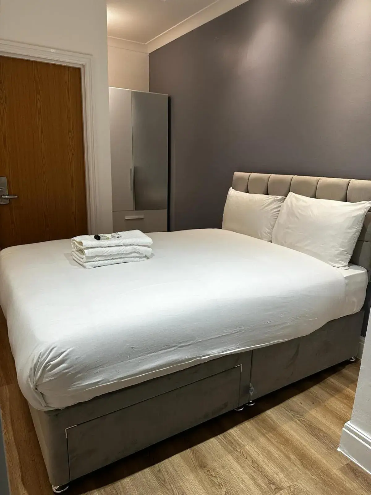 Bedroom, Bed in The Park Hotel Bedroom, Bed in The Park Hotel