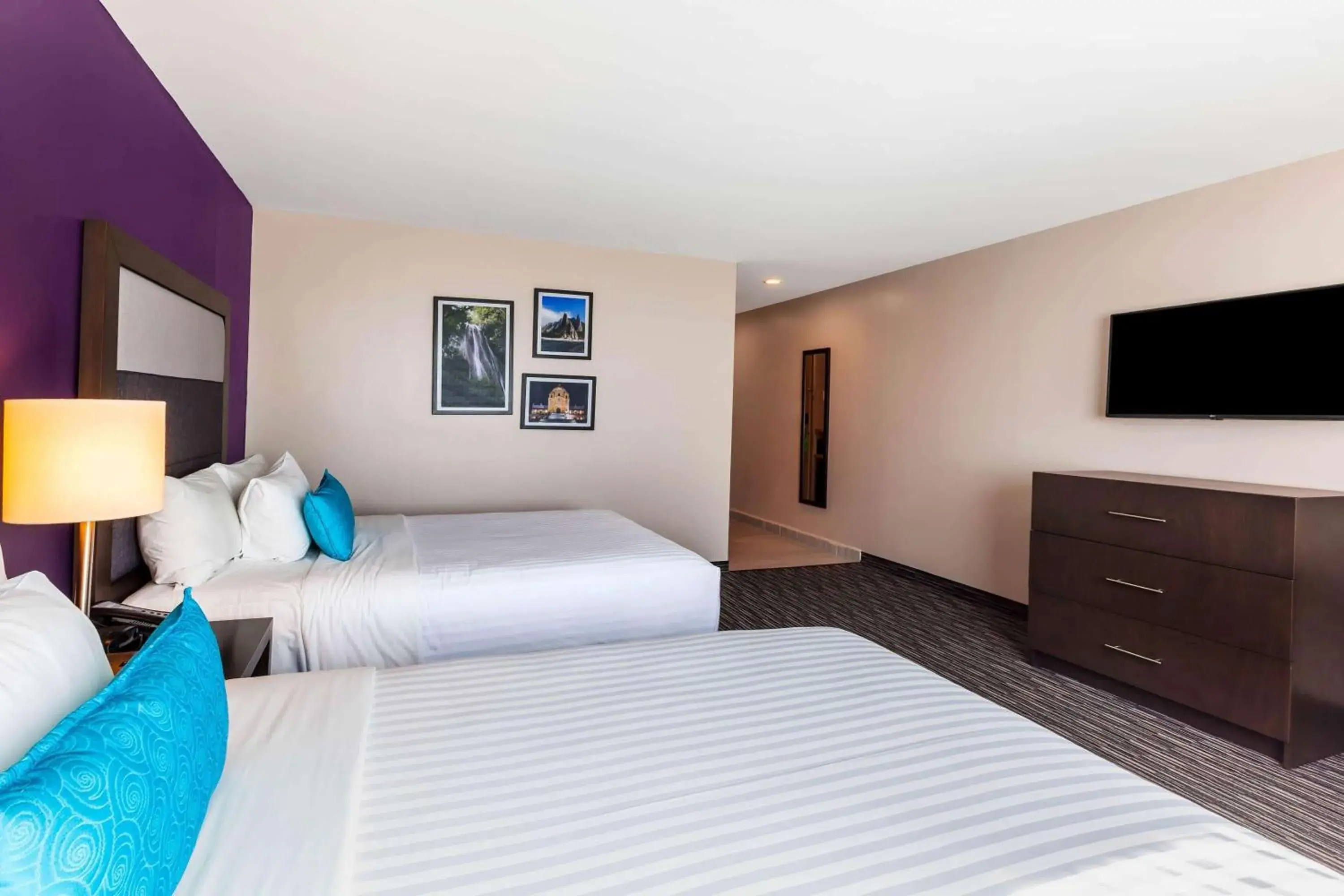 Photo of the whole room, Bed in CHN Hotel Monterrey Aeropuerto, Trademark by Wyndham Photo of the whole room, Bed in CHN Hotel Monterrey Aeropuerto, Trademark by Wyndham