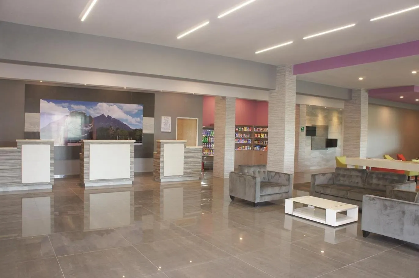 Lobby or reception in CHN Hotel Monterrey Aeropuerto, Trademark by Wyndham