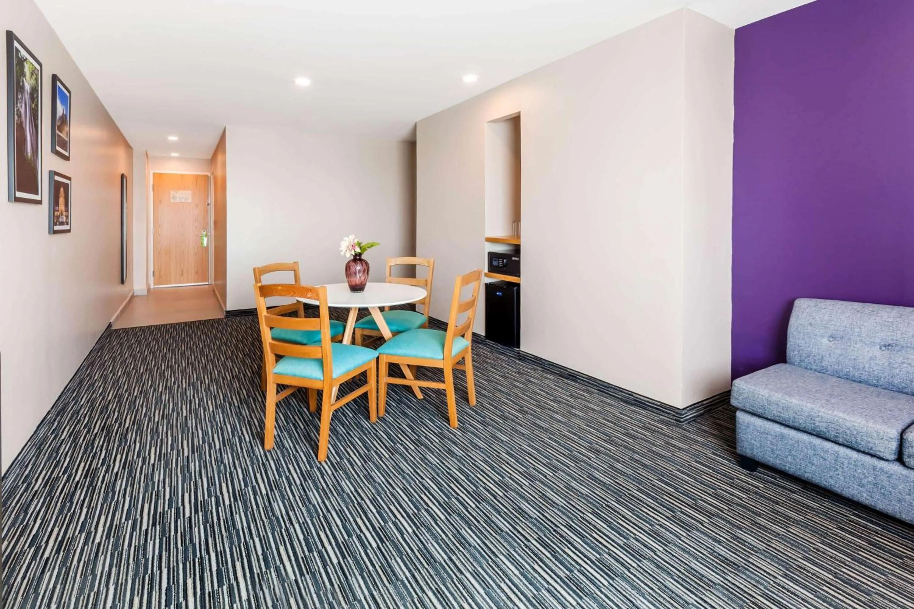 Photo of the whole room in CHN Hotel Monterrey Aeropuerto, Trademark by Wyndham