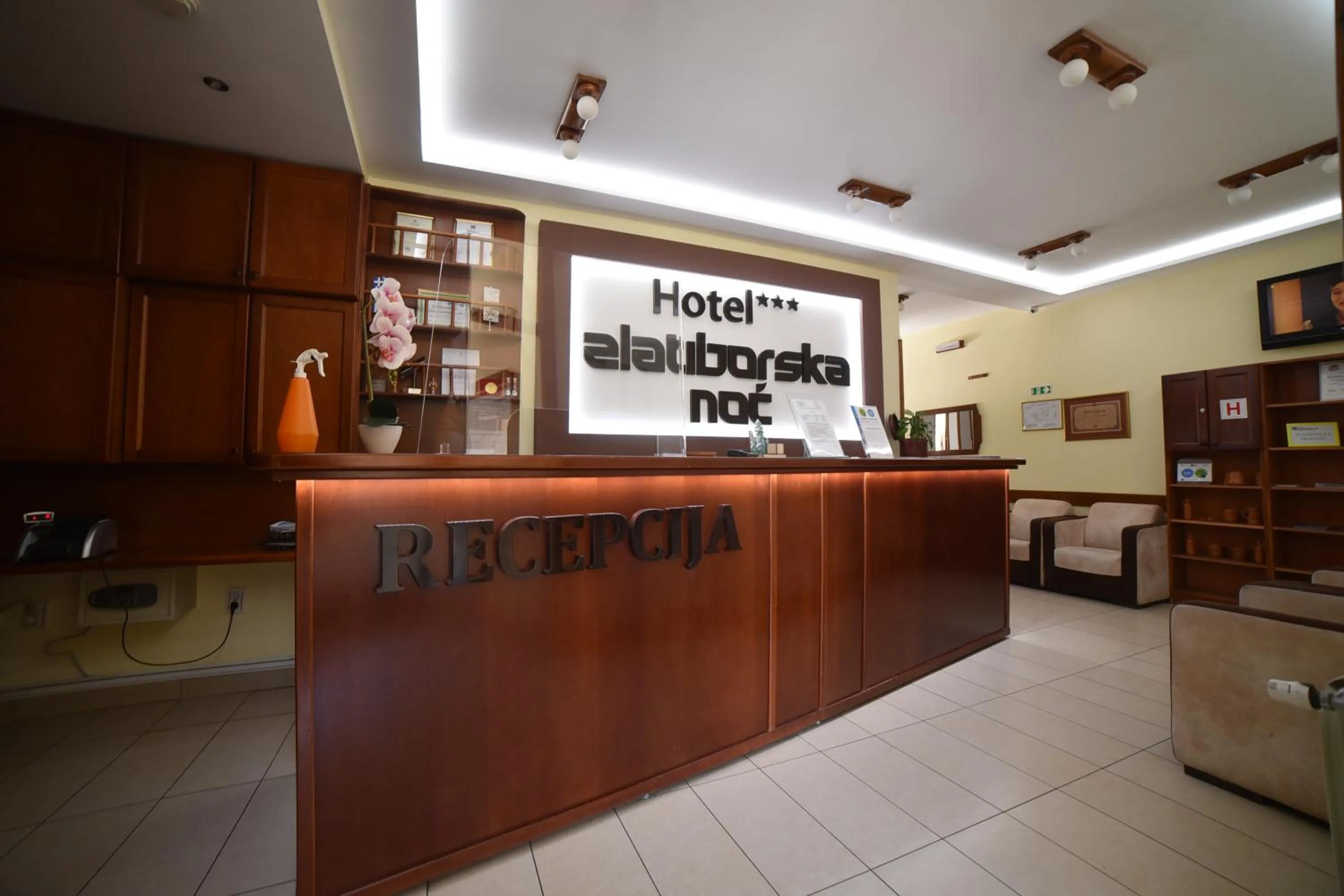 Lobby or reception in Hotel Zlatiborska Noc