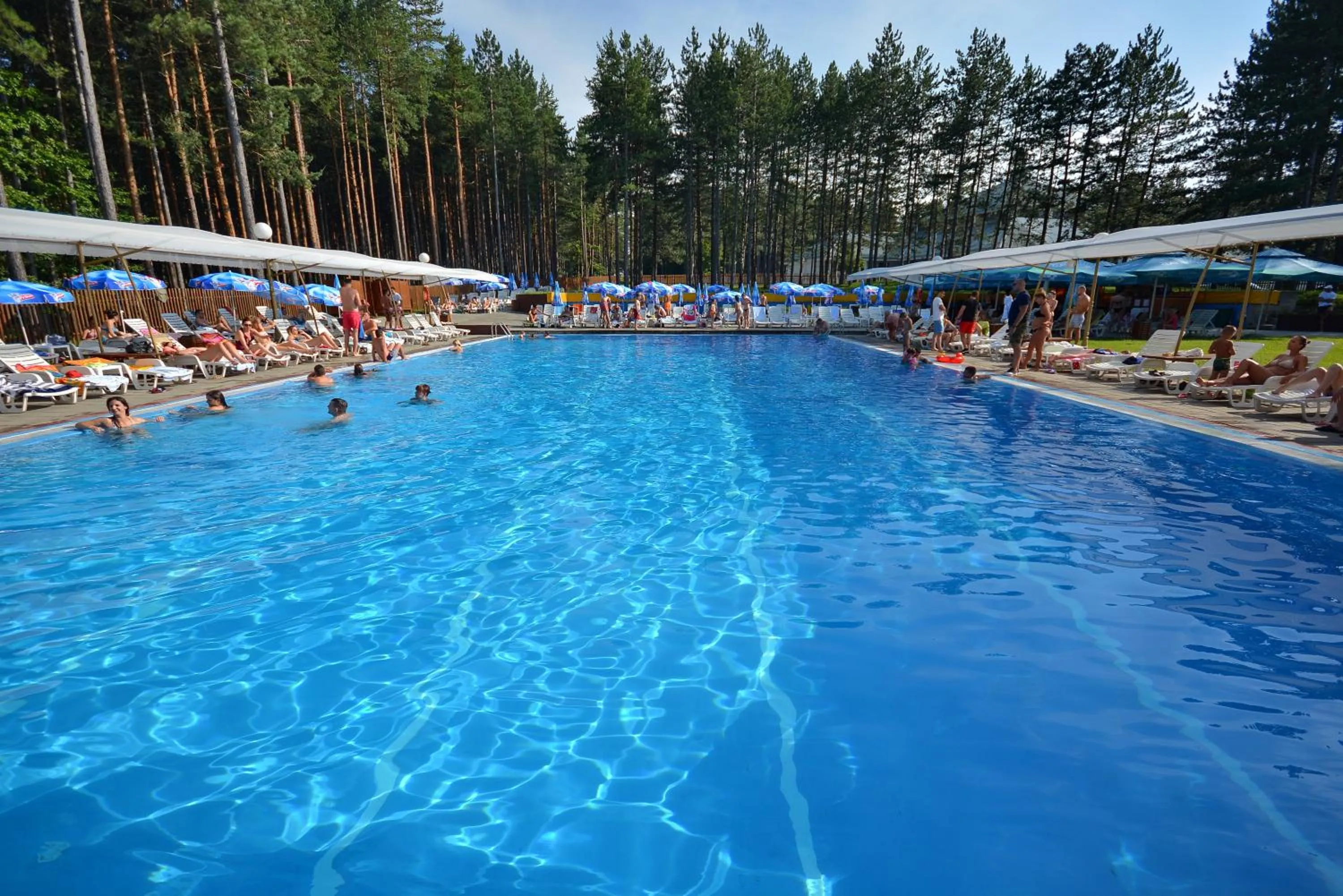 Swimming pool in Hotel Zlatiborska Noc