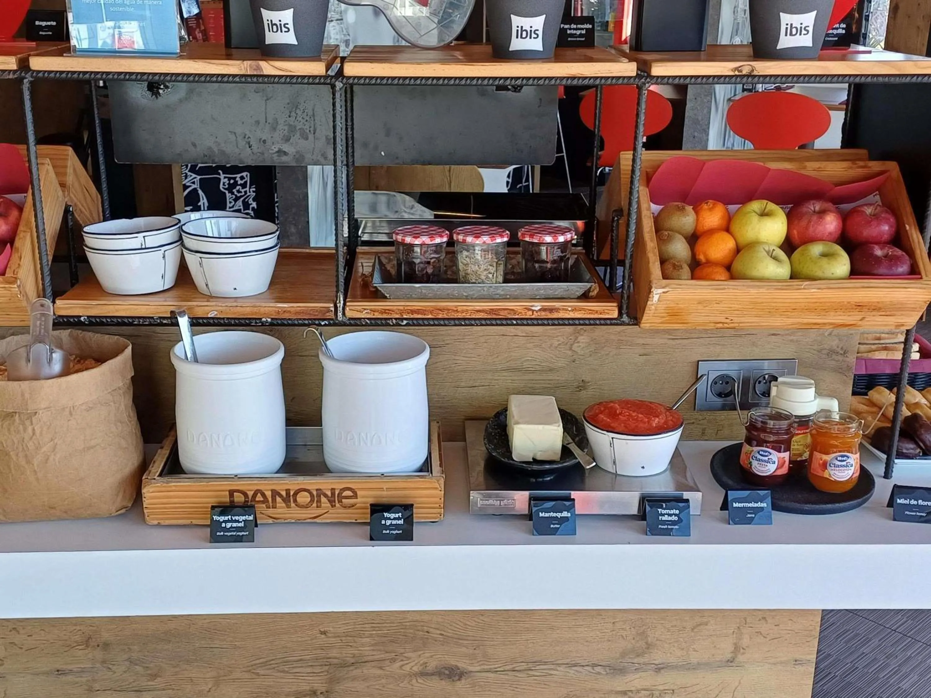 Breakfast in Ibis Hotel Alicante