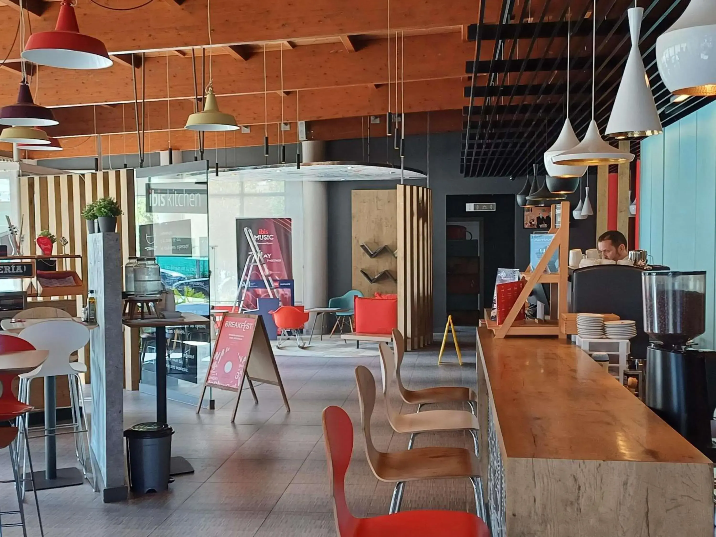 Restaurant/places to eat in Ibis Hotel Alicante Restaurant/places to eat in Ibis Hotel Alicante